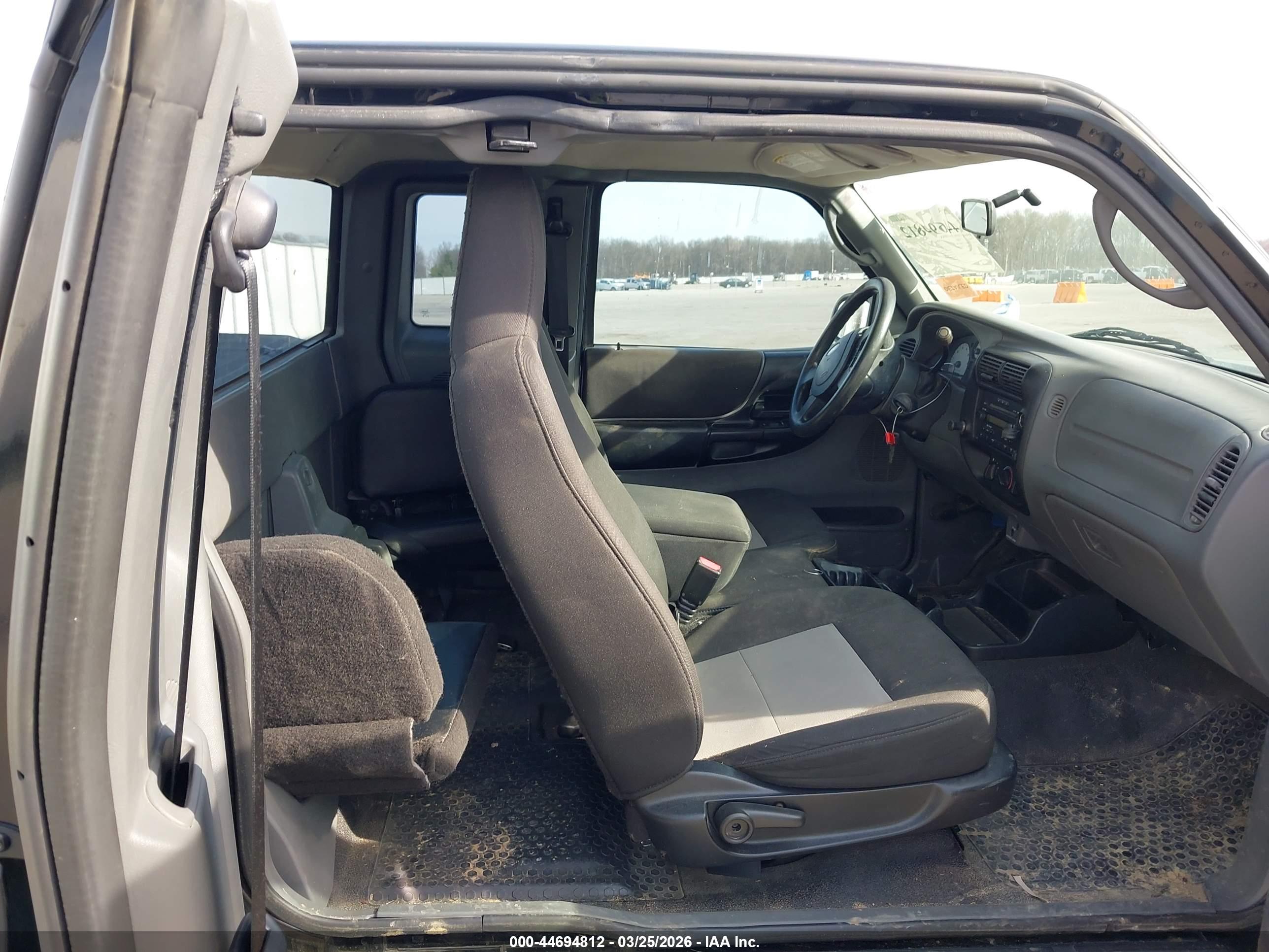 FORD RANGER image 8