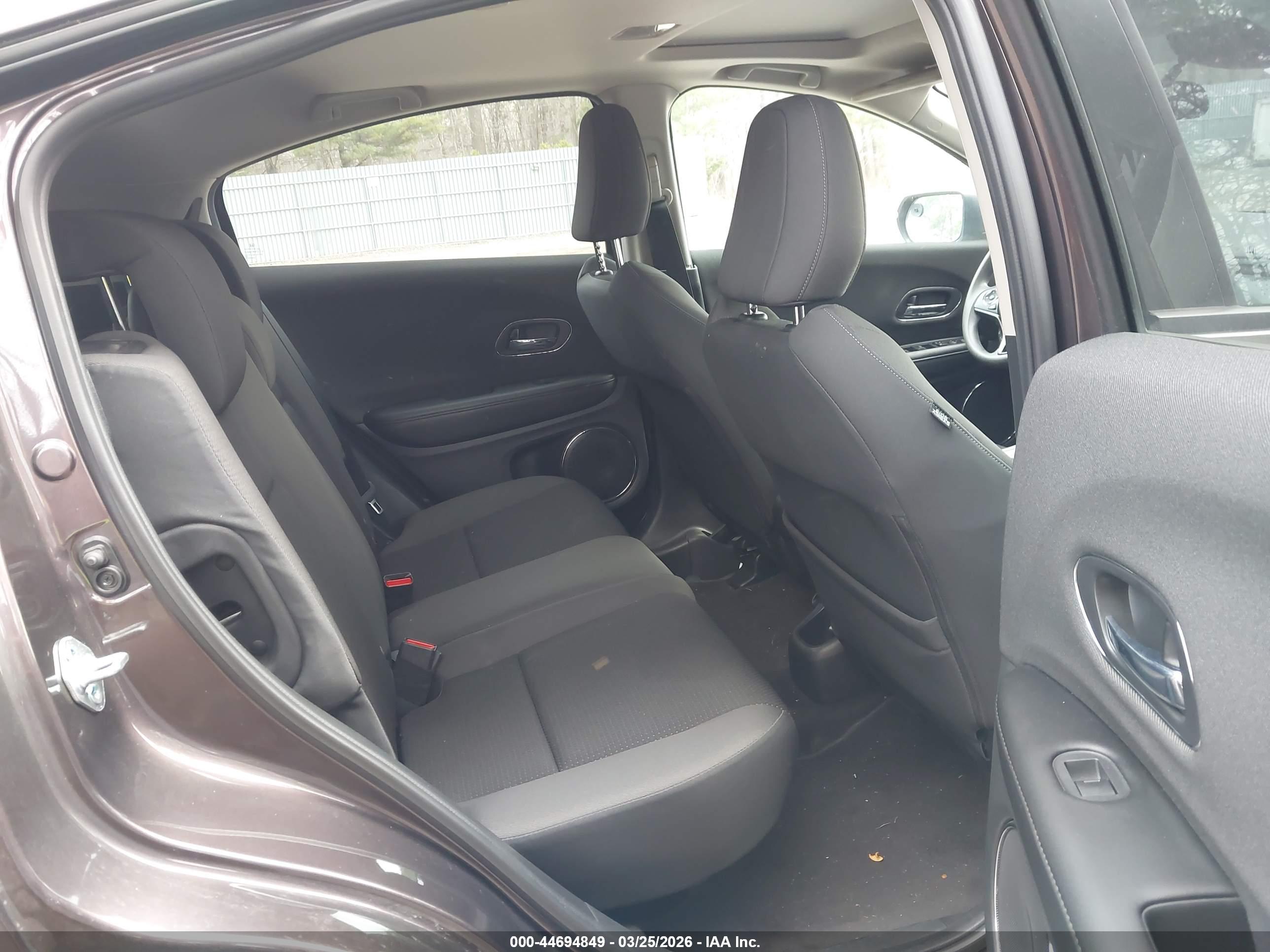 HONDA HR-V image 8