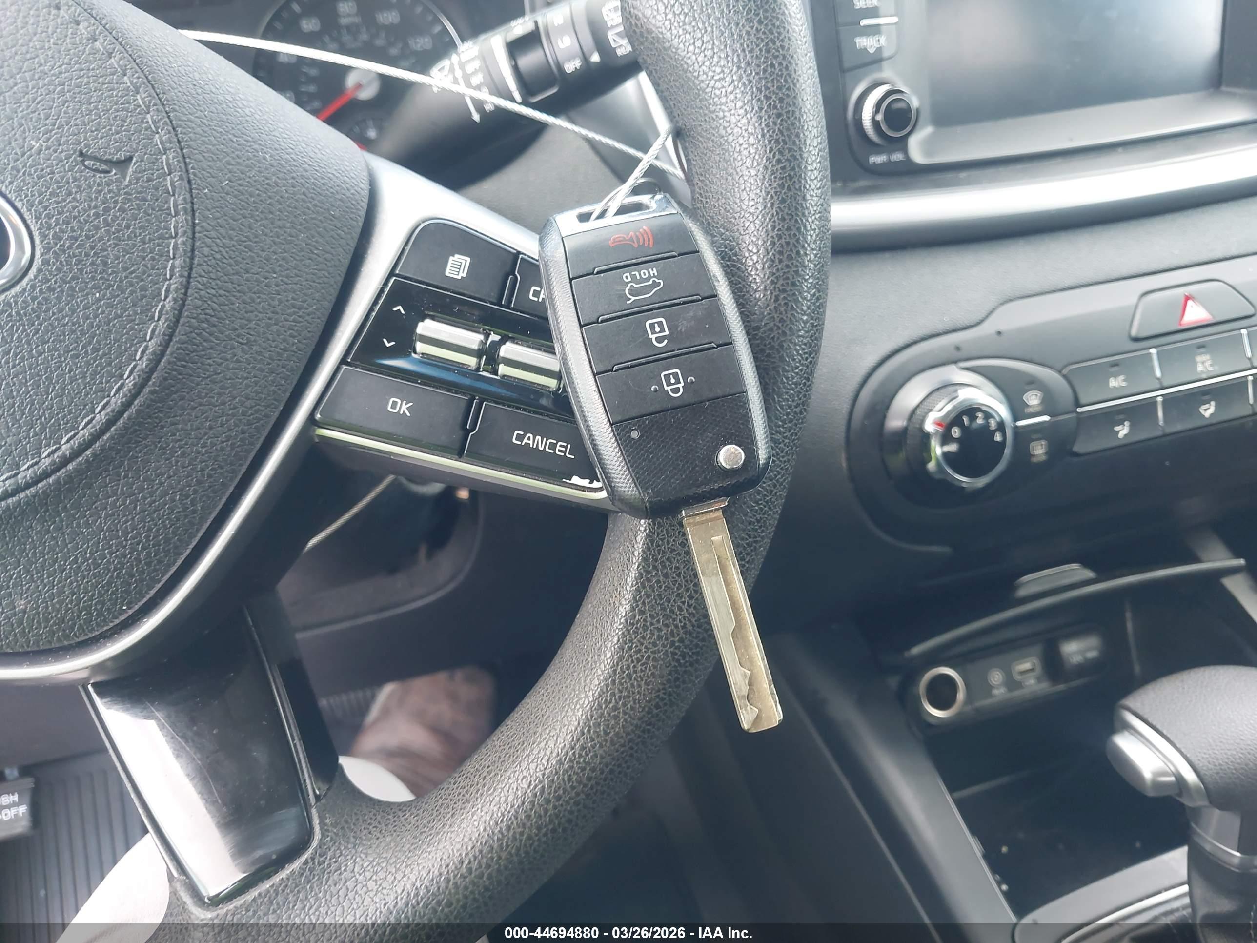 KIA SORENTO image 11