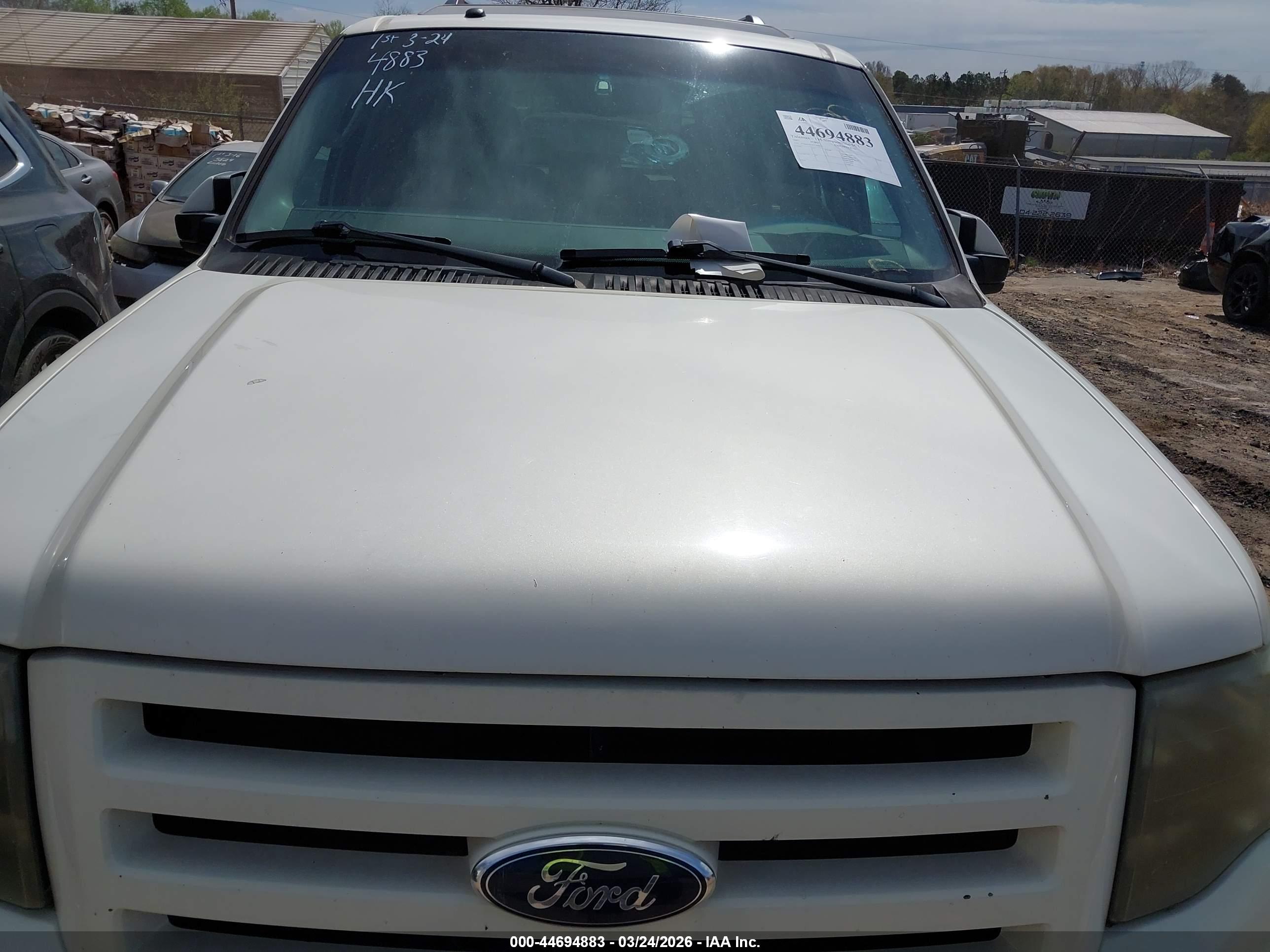 FORD EXPEDITION image 10
