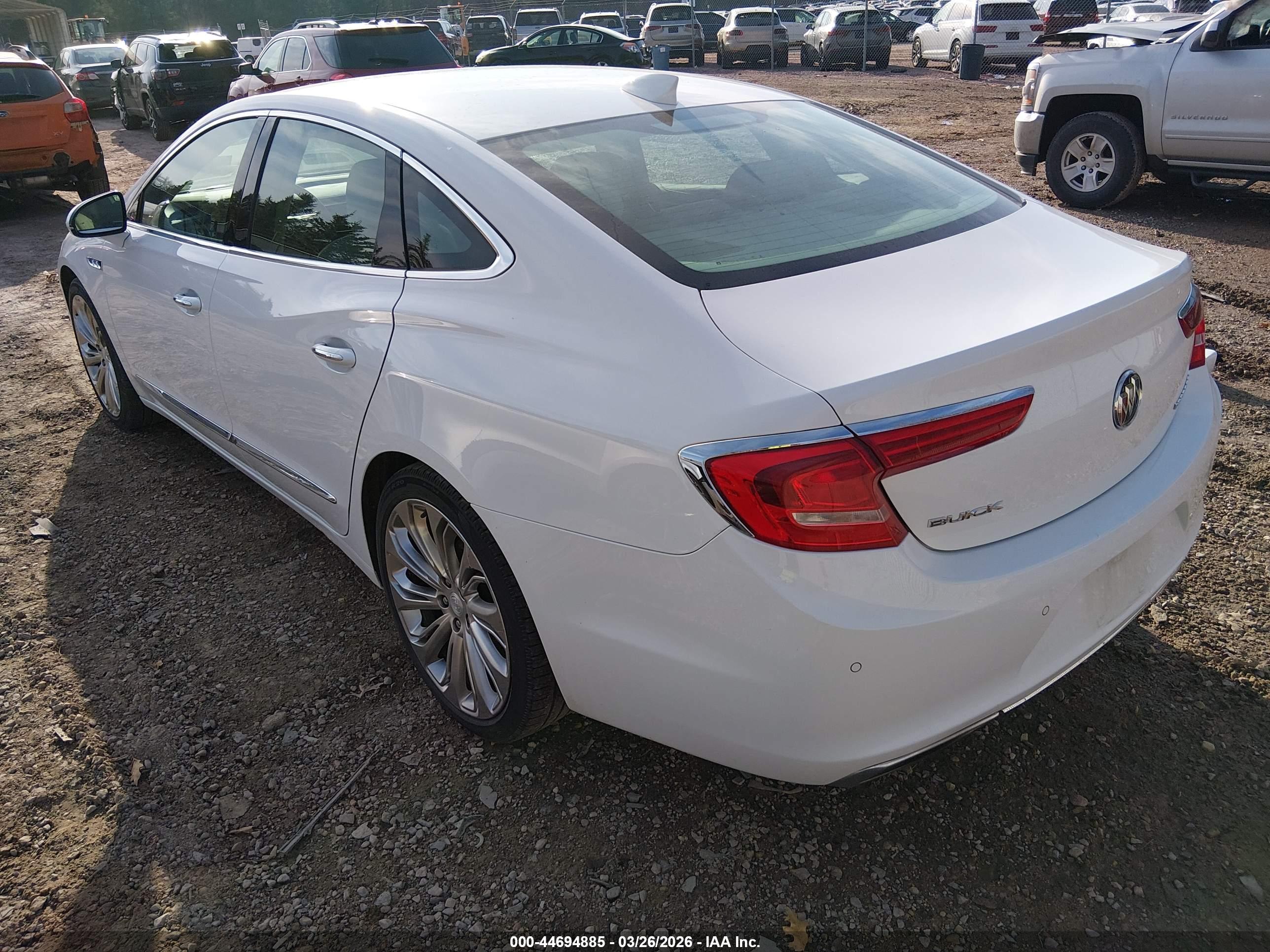 BUICK LACROSSE image 3