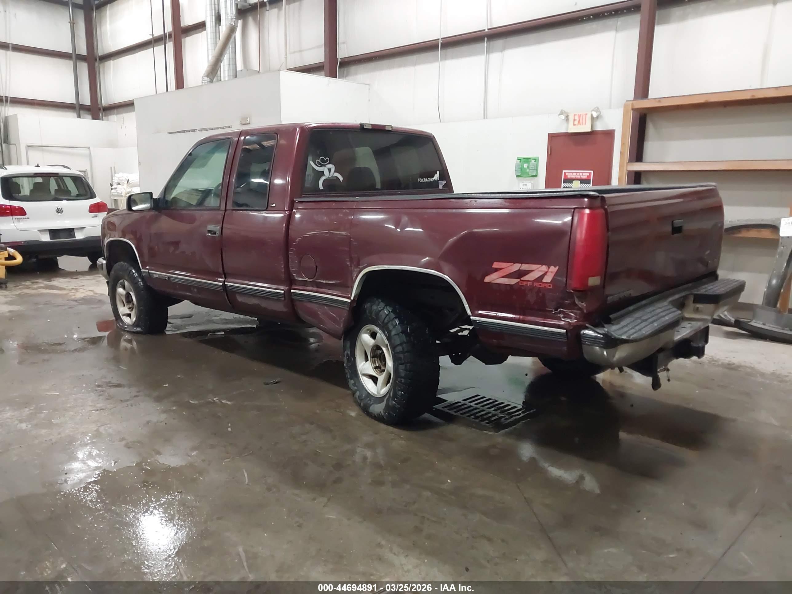 GMC SIERRA image 3