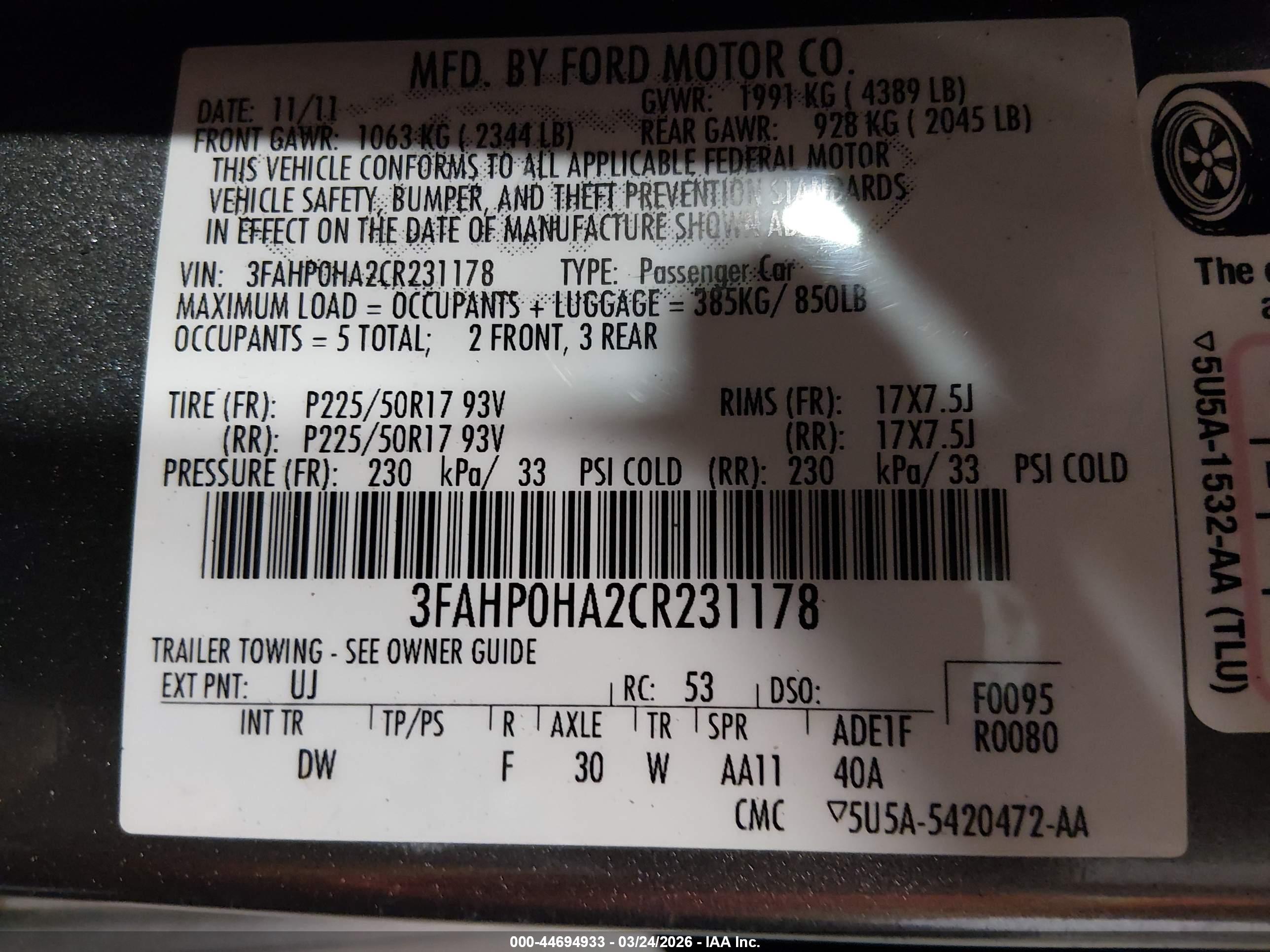 FORD FUSION image 9
