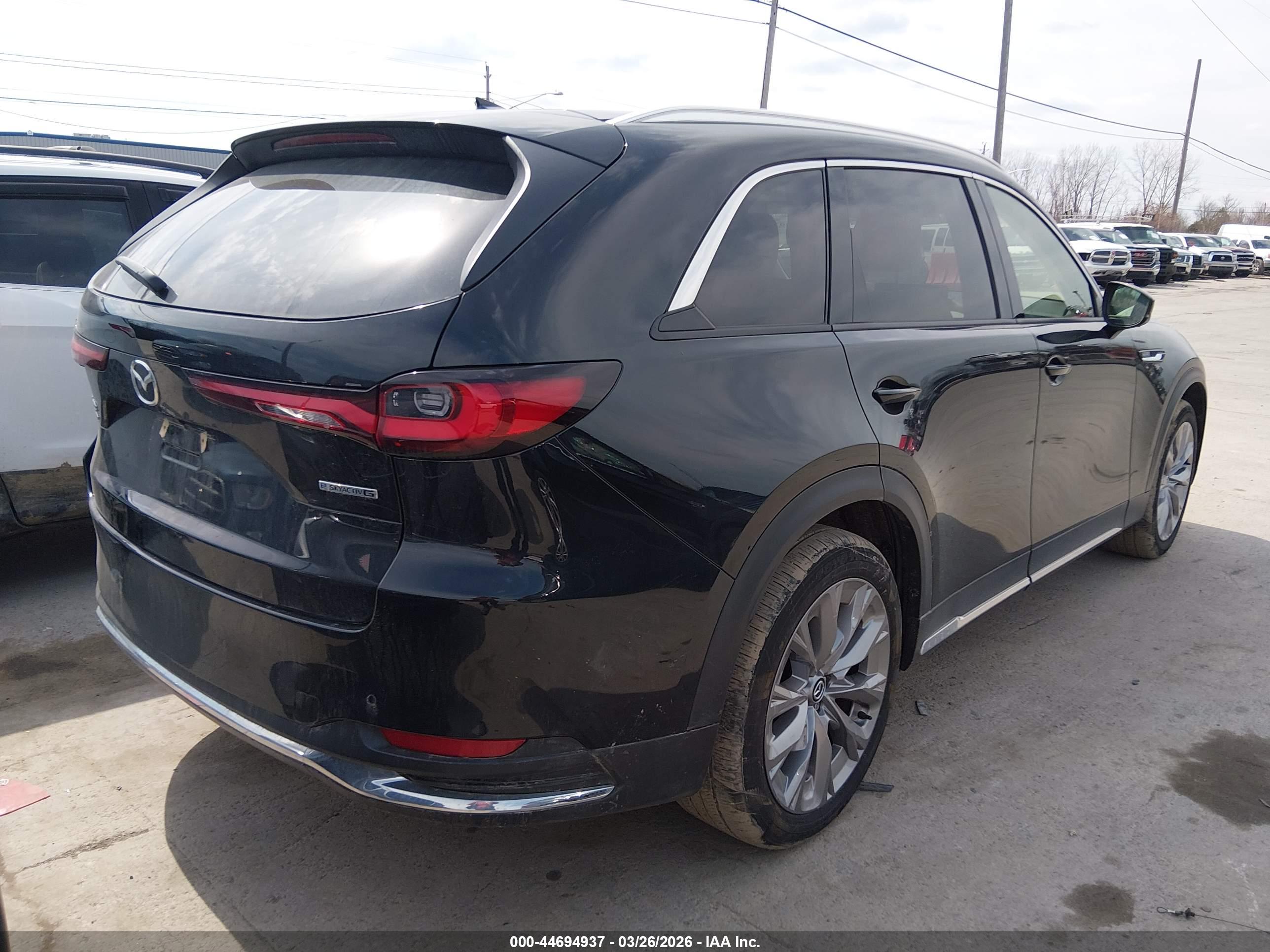 MAZDA CX-90 image 4