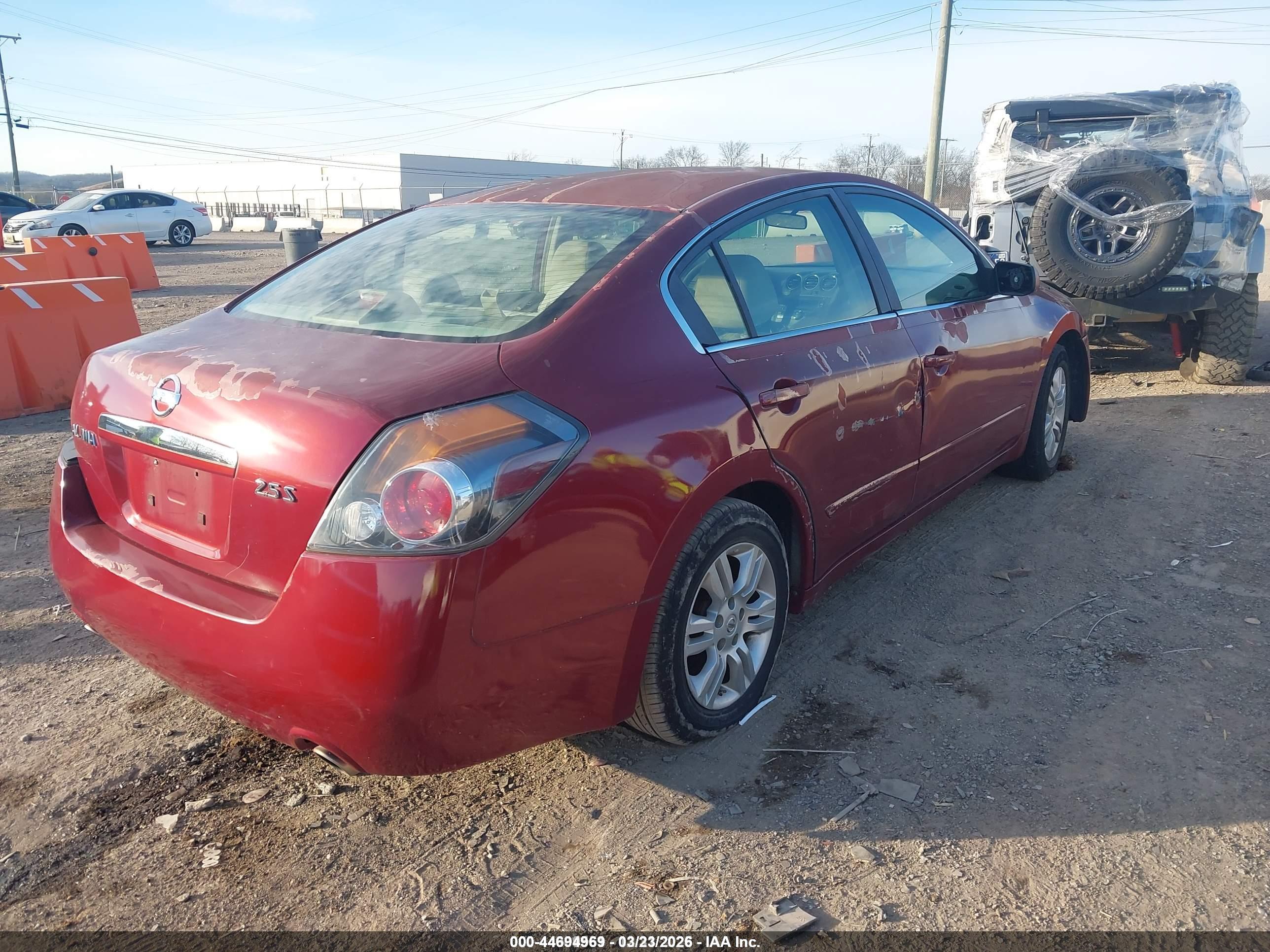 NISSAN ALTIMA image 4