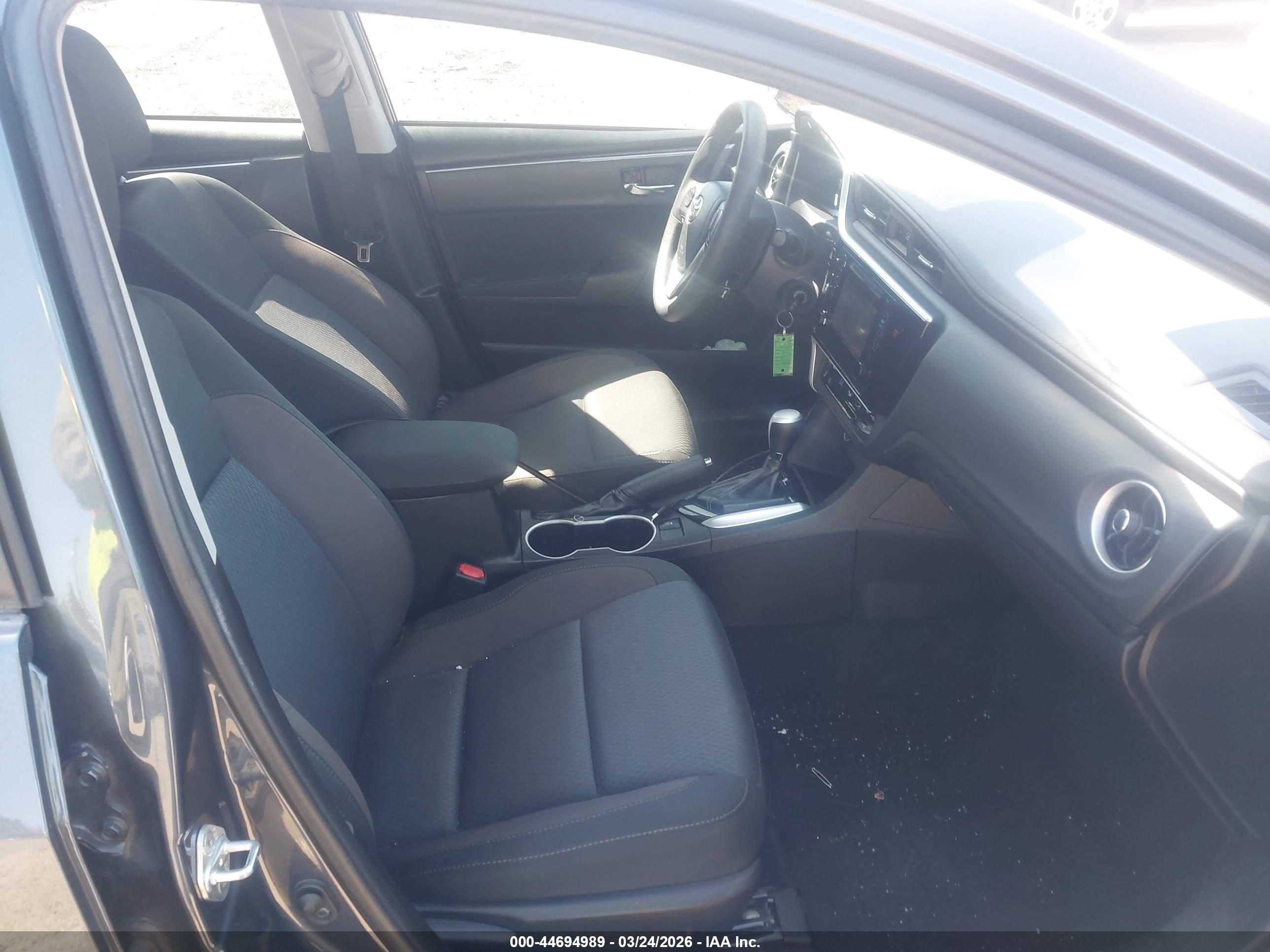 TOYOTA COROLLA image 5