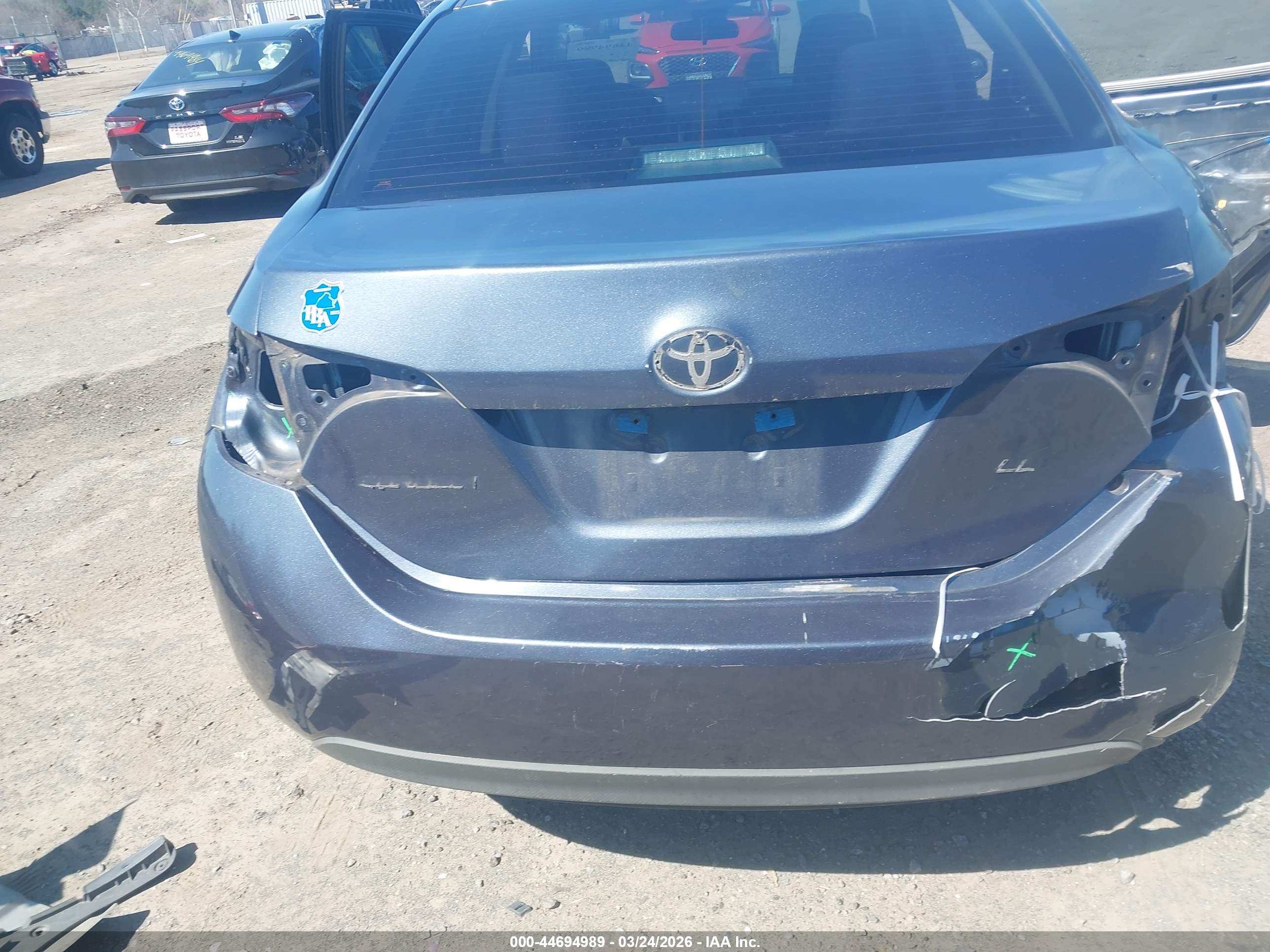 TOYOTA COROLLA image 6