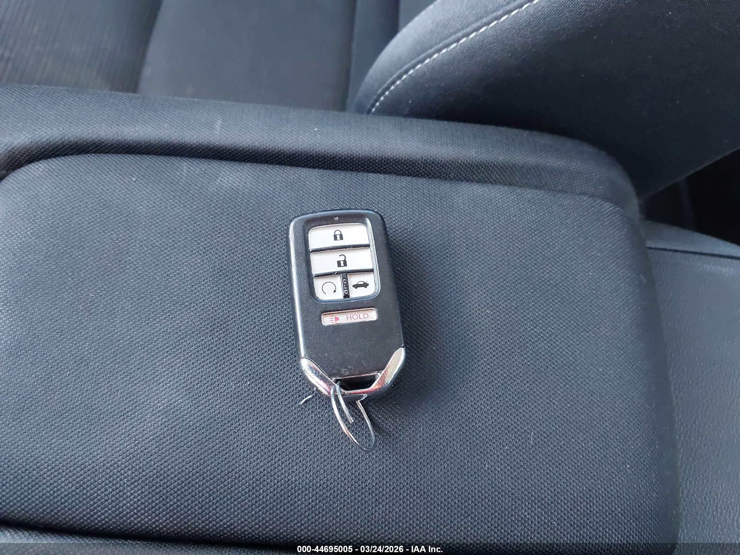 HONDA INSIGHT image 11