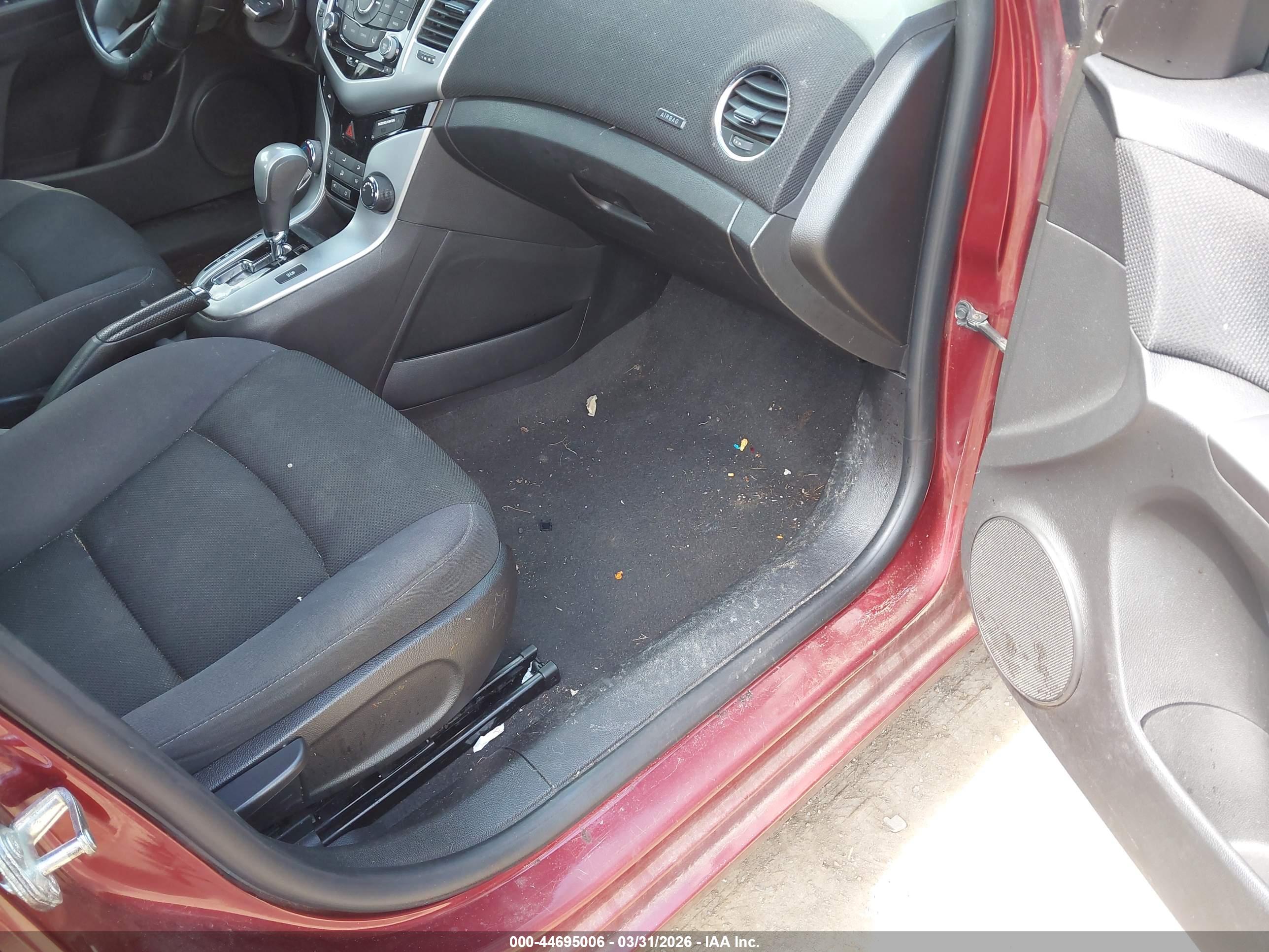 CHEVROLET CRUZE image 5