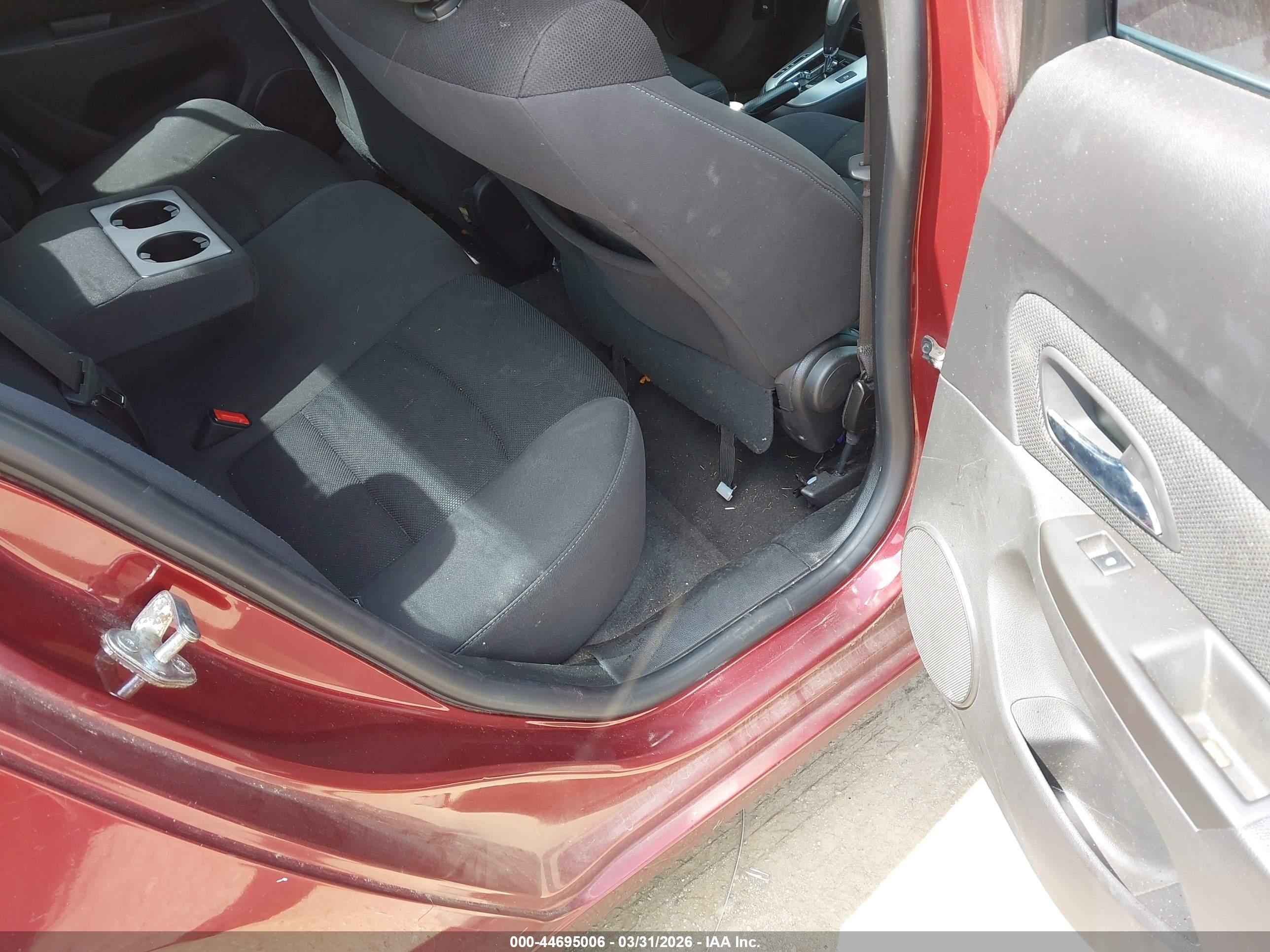 CHEVROLET CRUZE image 8