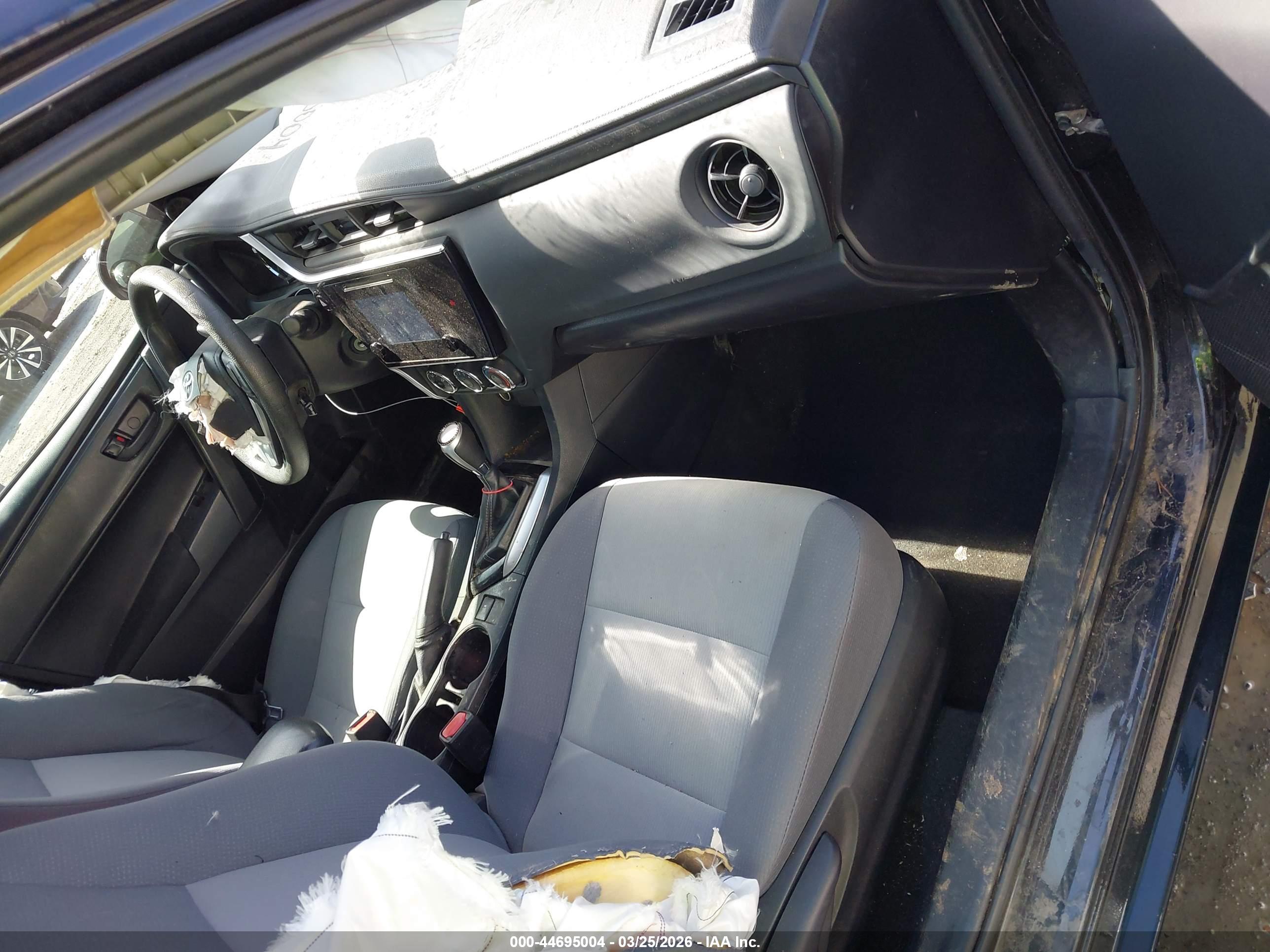 TOYOTA COROLLA image 5