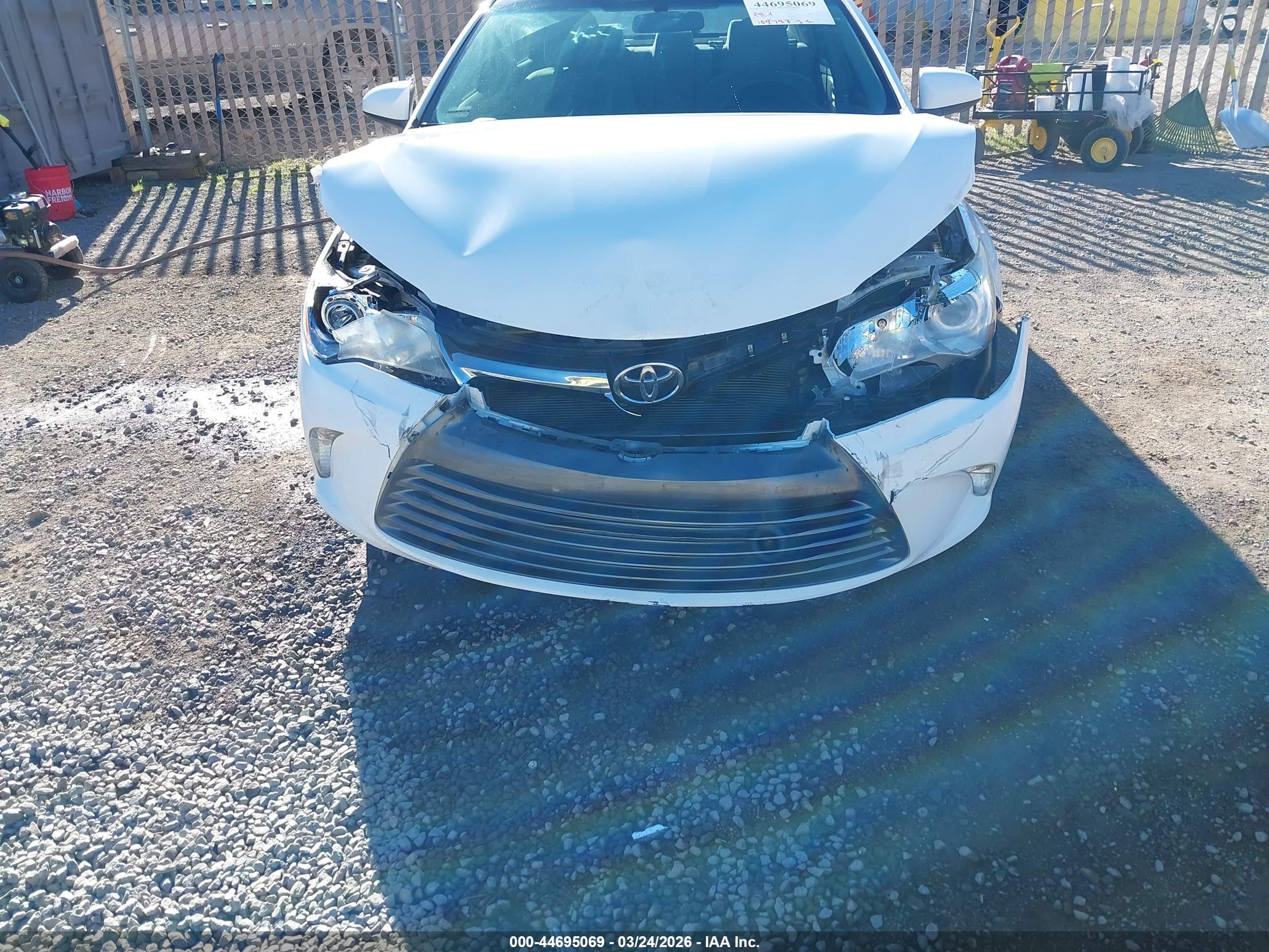 TOYOTA CAMRY image 6