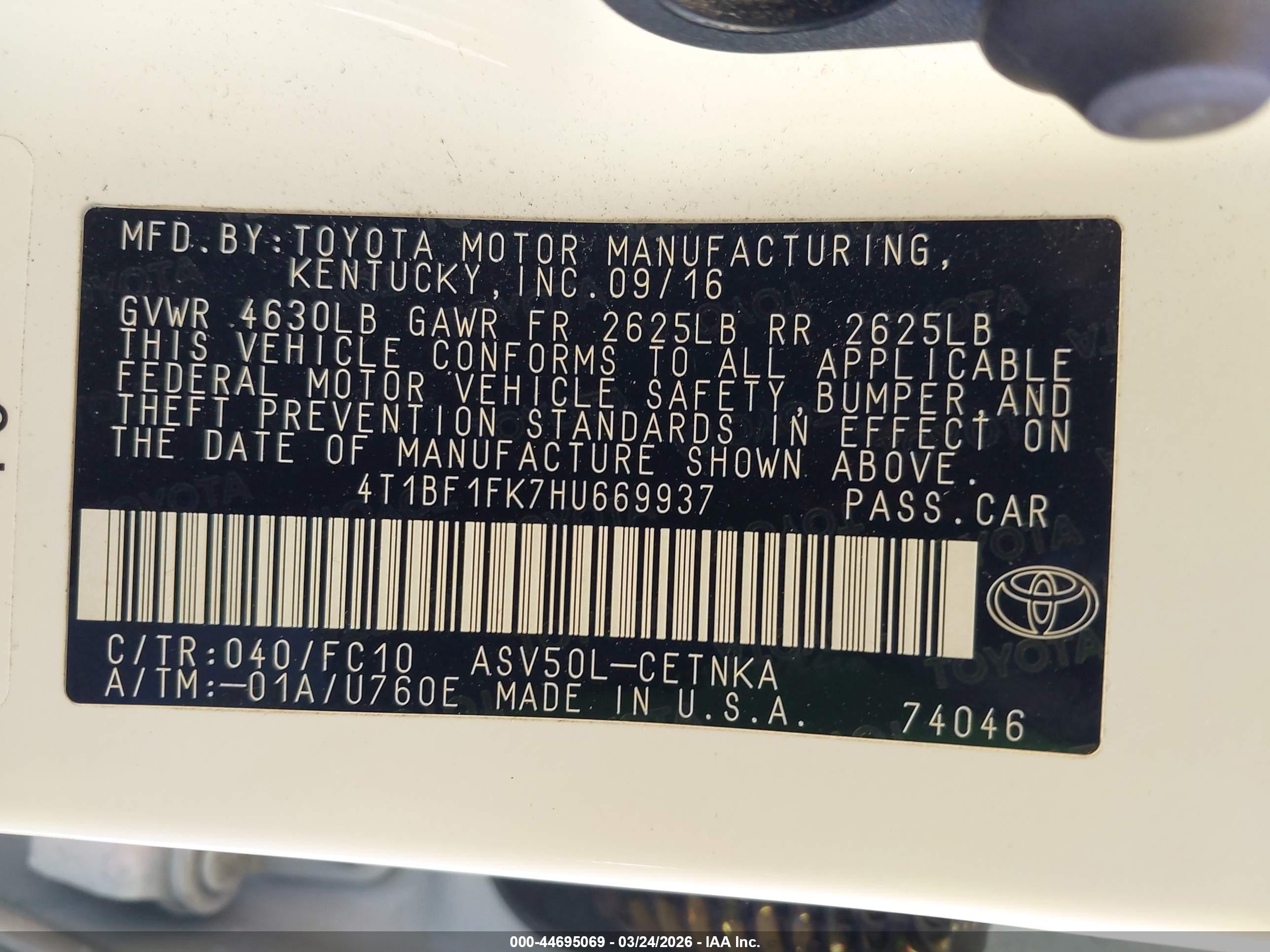 TOYOTA CAMRY image 9