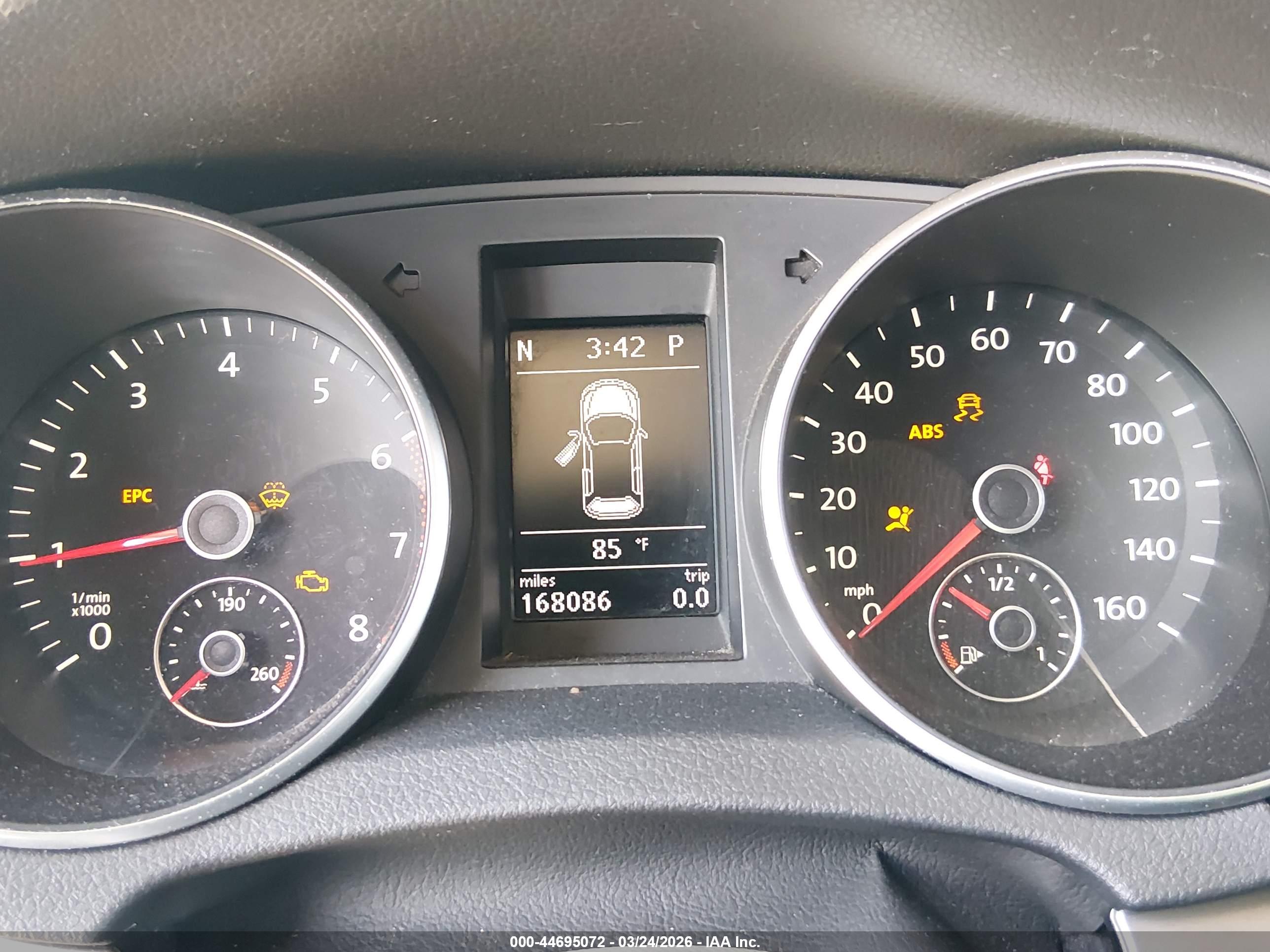 VOLKSWAGEN GOLF image 7