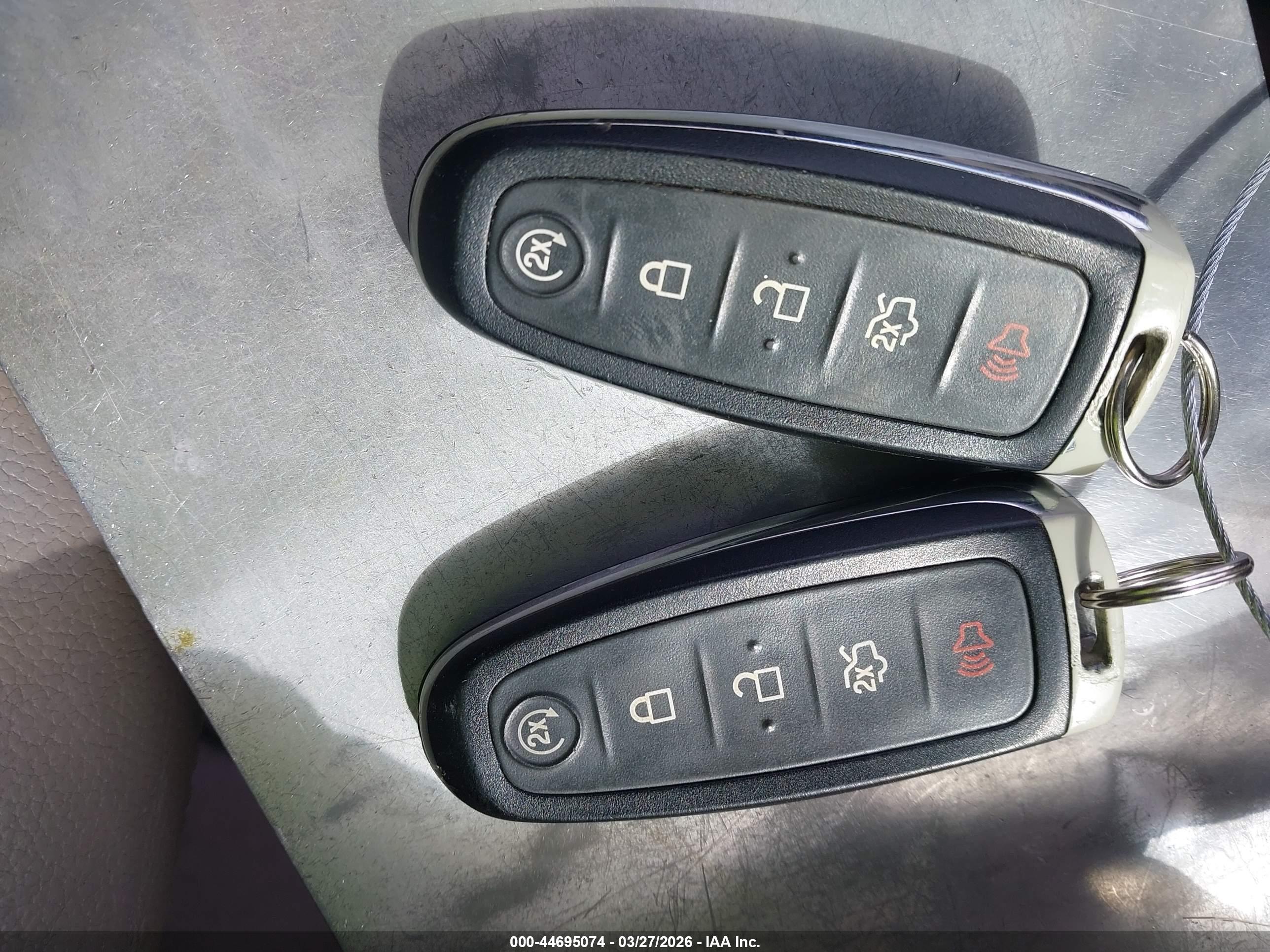 FORD ESCAPE image 11