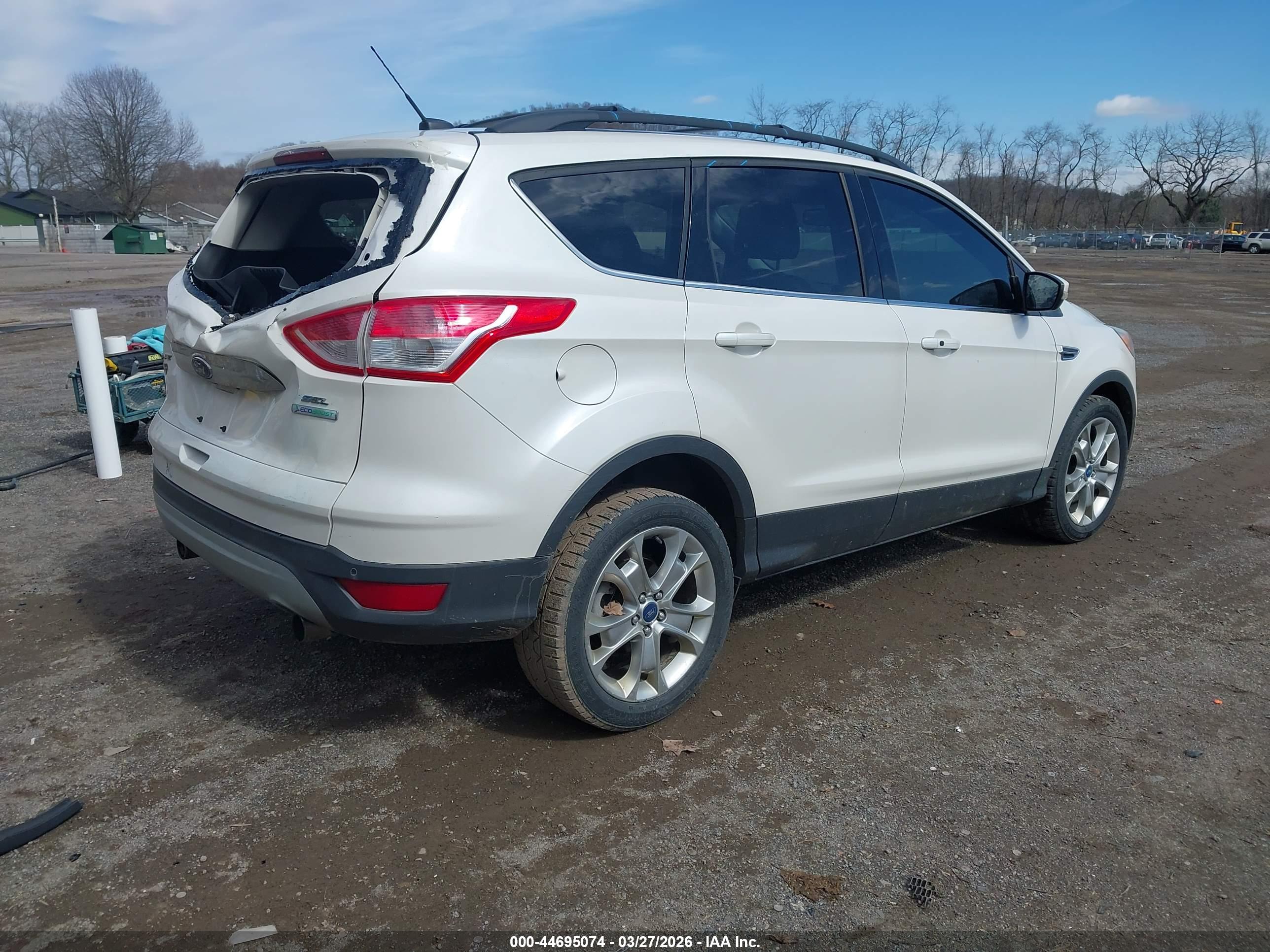 FORD ESCAPE image 4