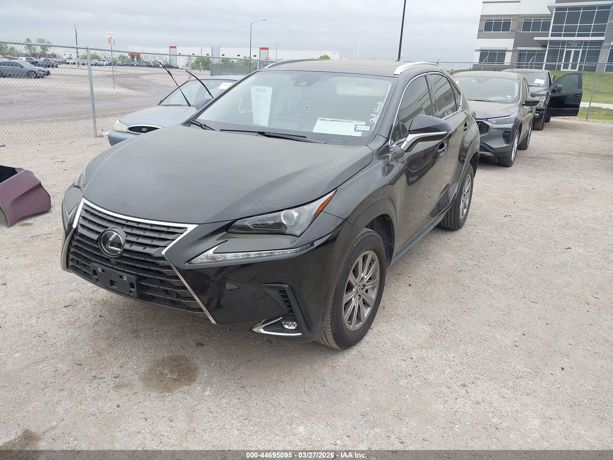 LEXUS NX image 2
