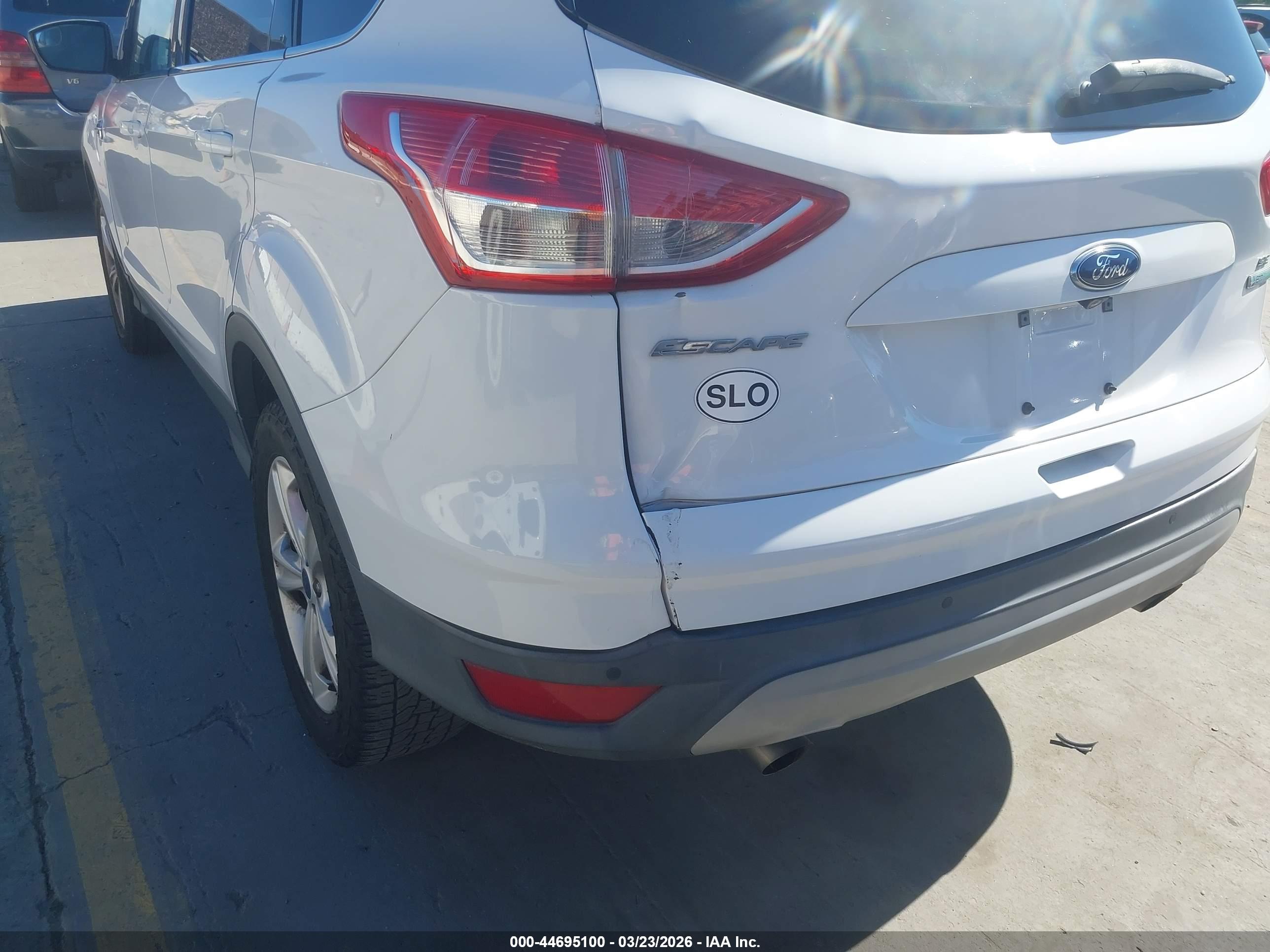 FORD ESCAPE image 6