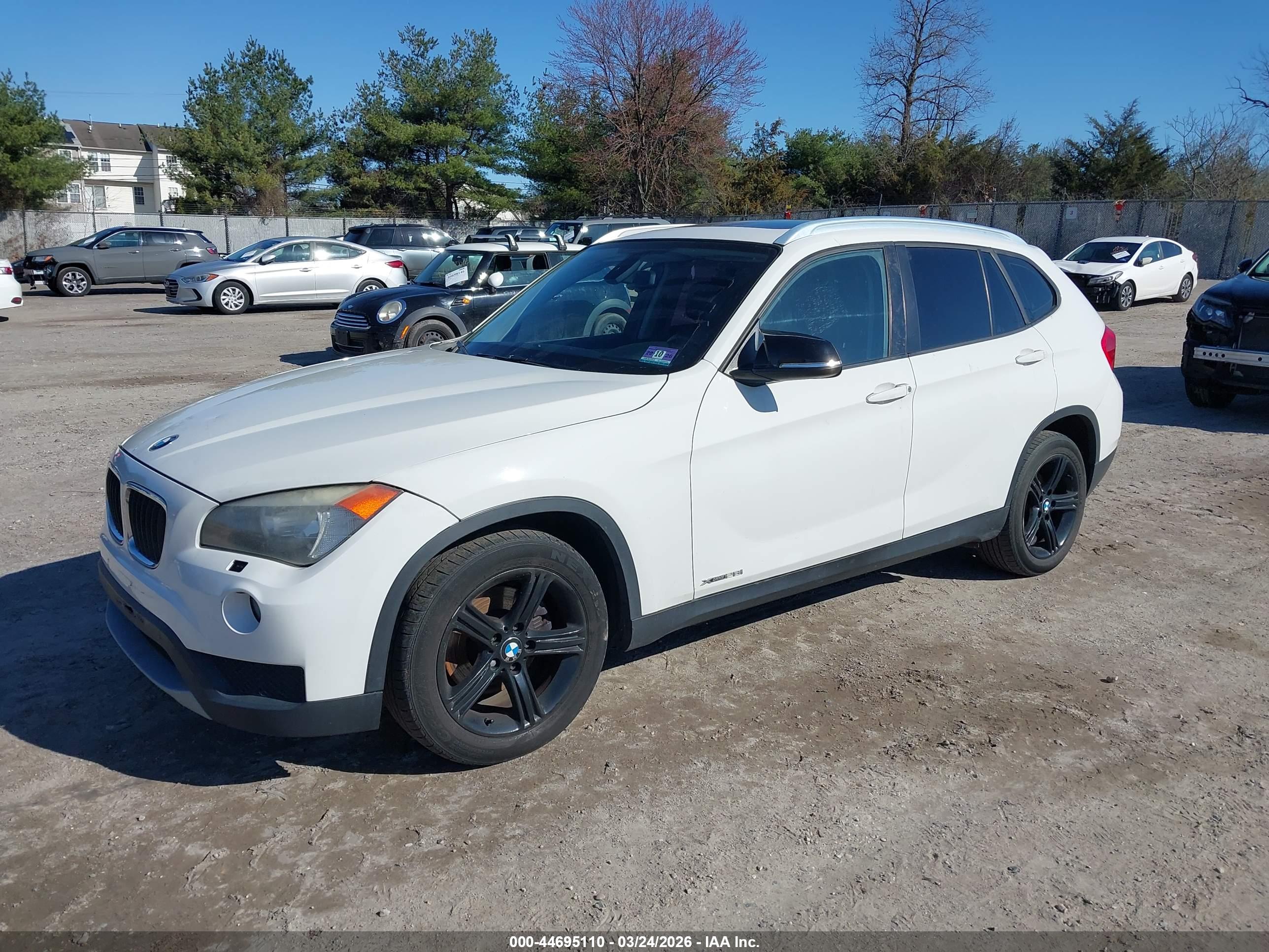 BMW X1 image 2