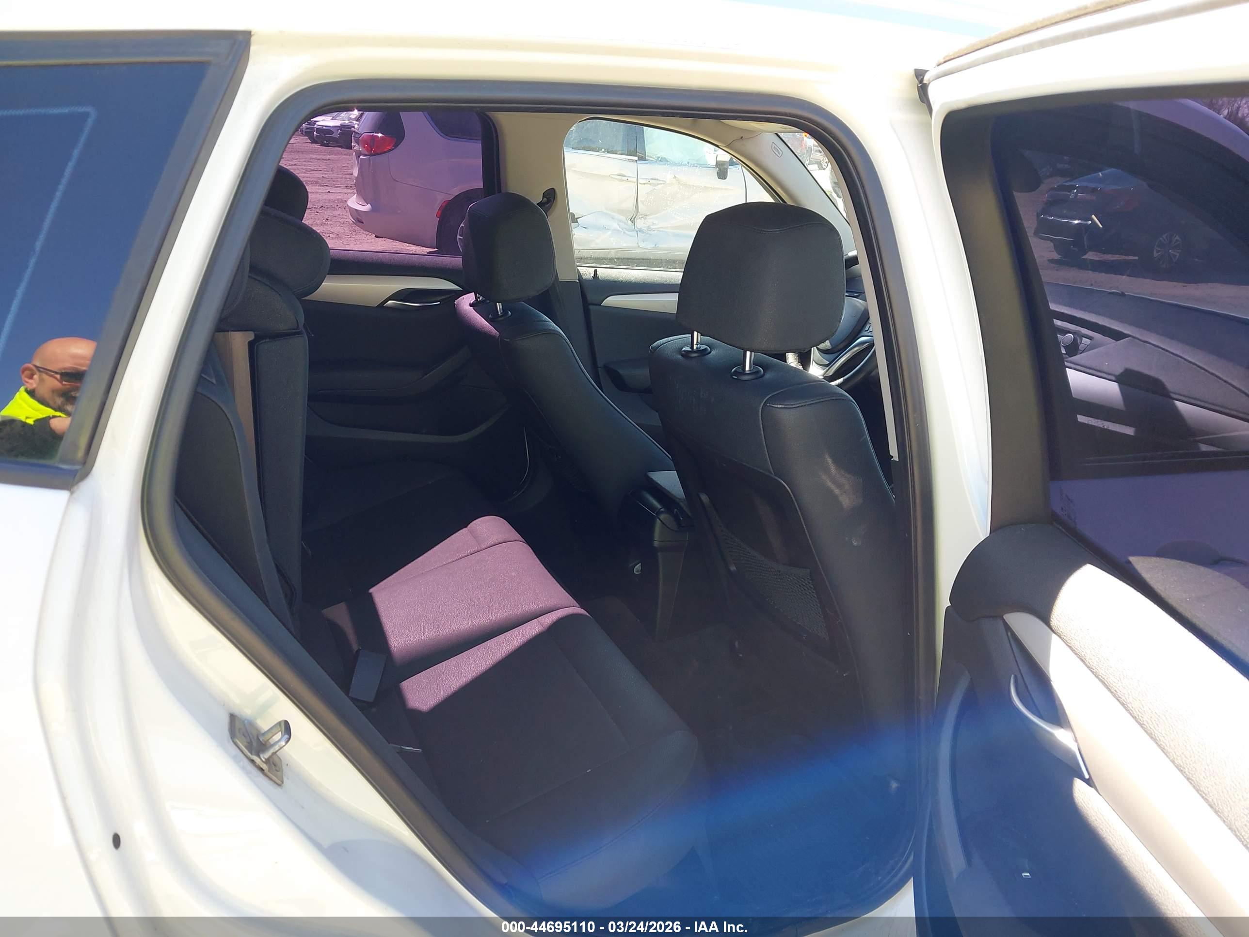 BMW X1 image 8