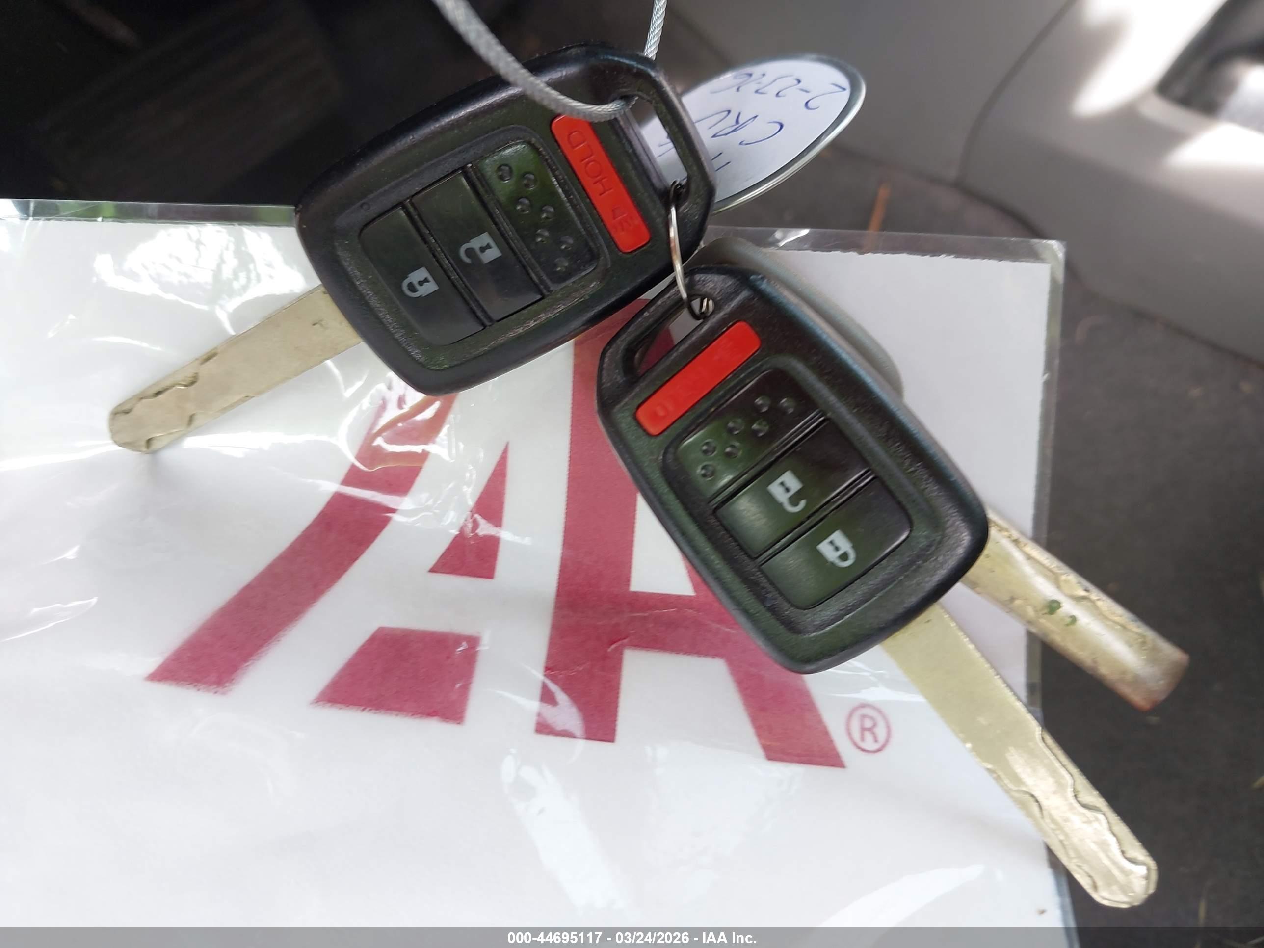 HONDA CR-V image 11