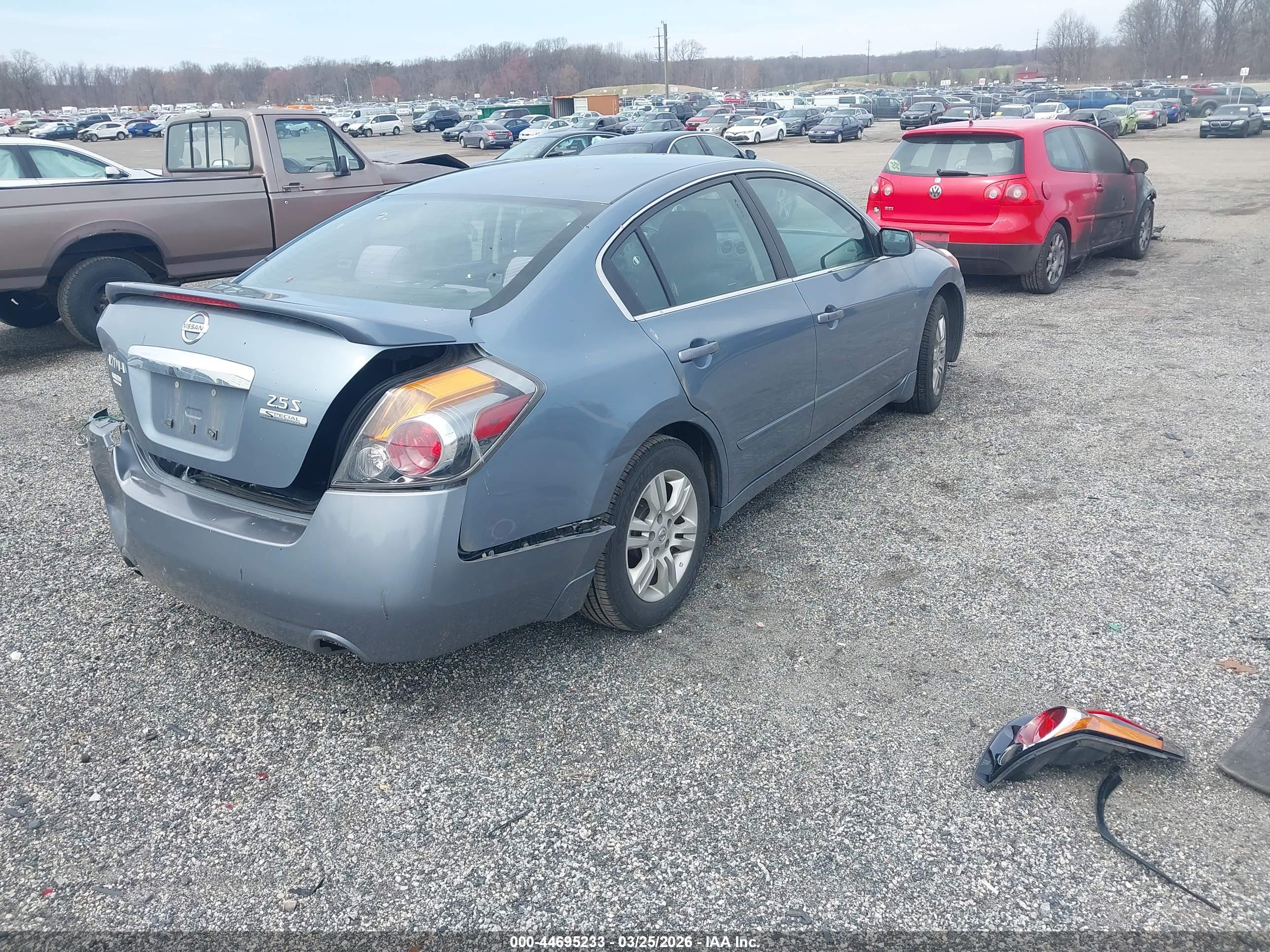 NISSAN ALTIMA image 4