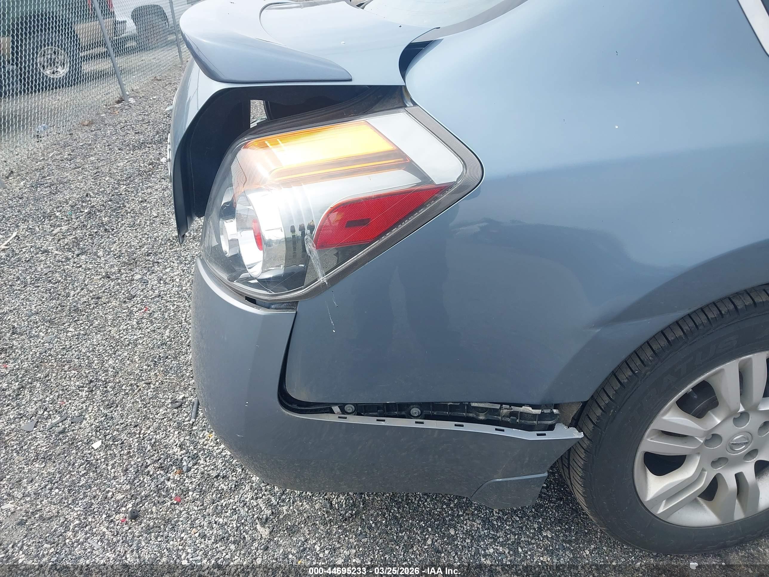 NISSAN ALTIMA image 6