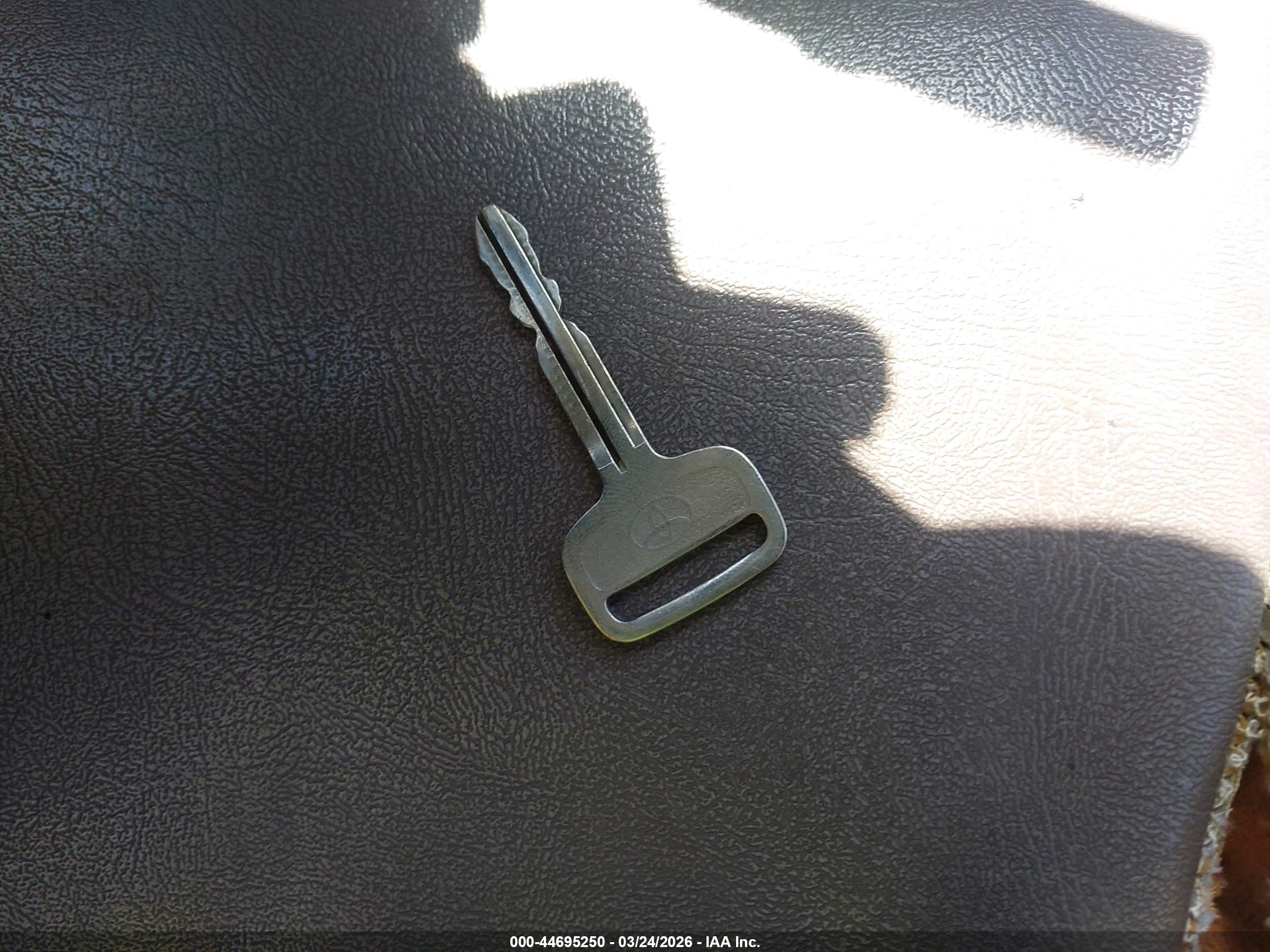 TOYOTA 4RUNNER image 11