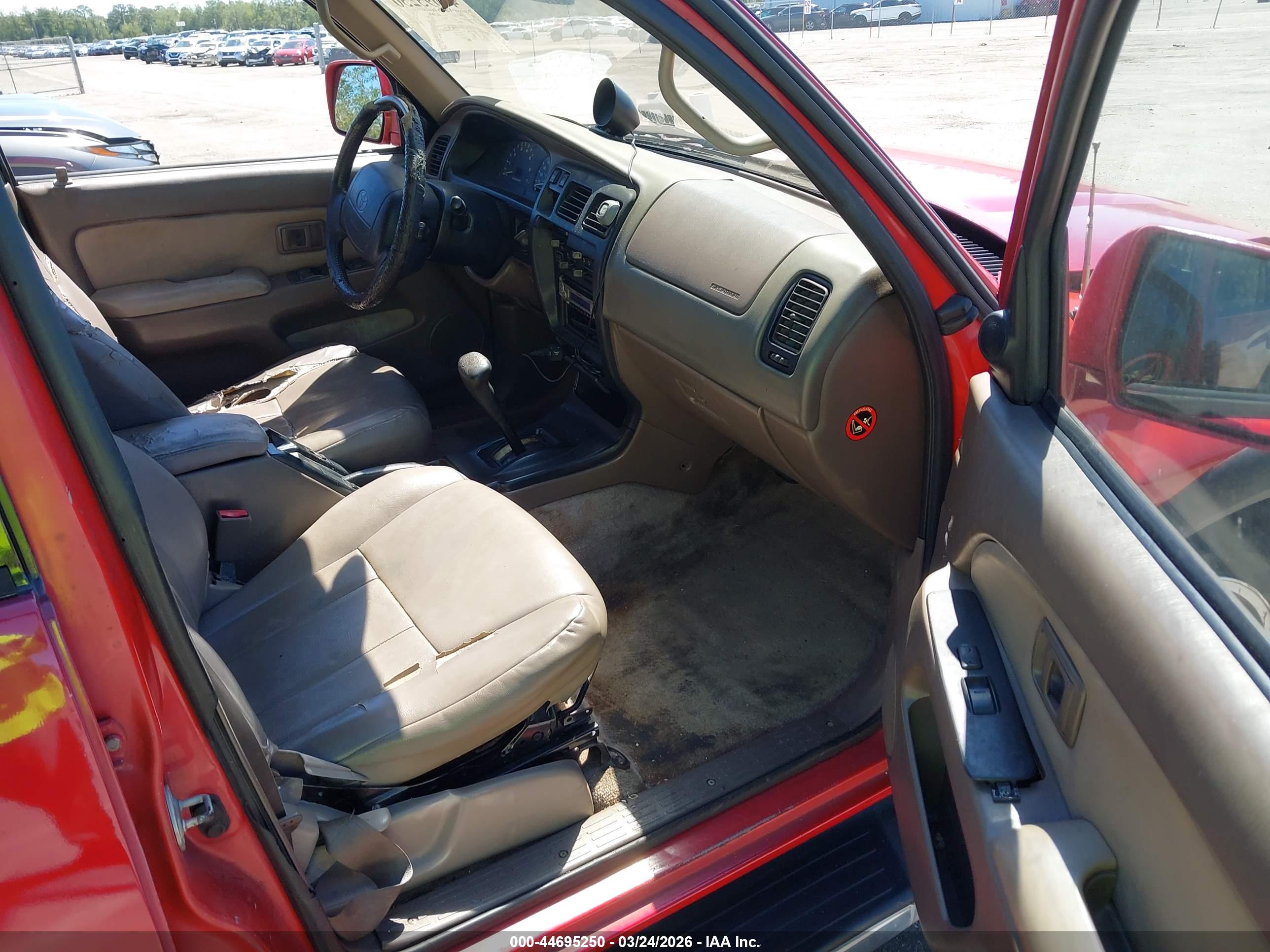 TOYOTA 4RUNNER image 5