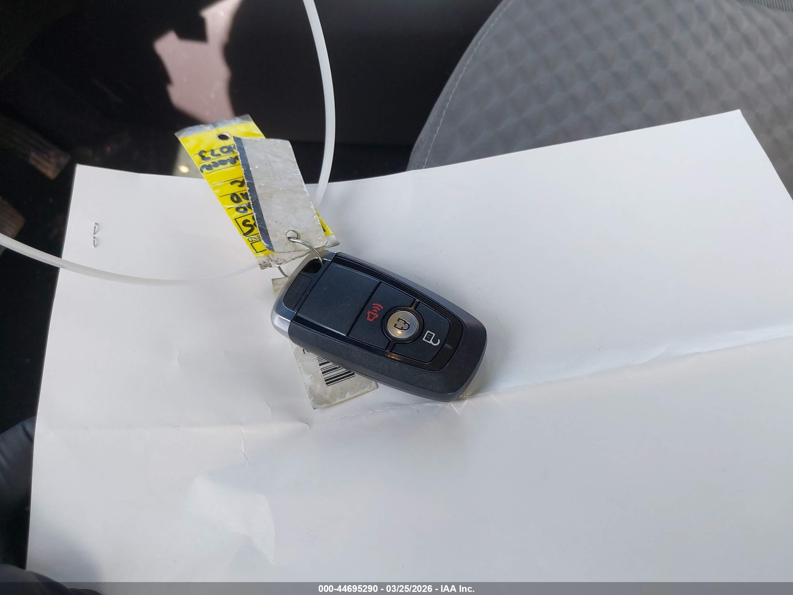 FORD ESCAPE image 11