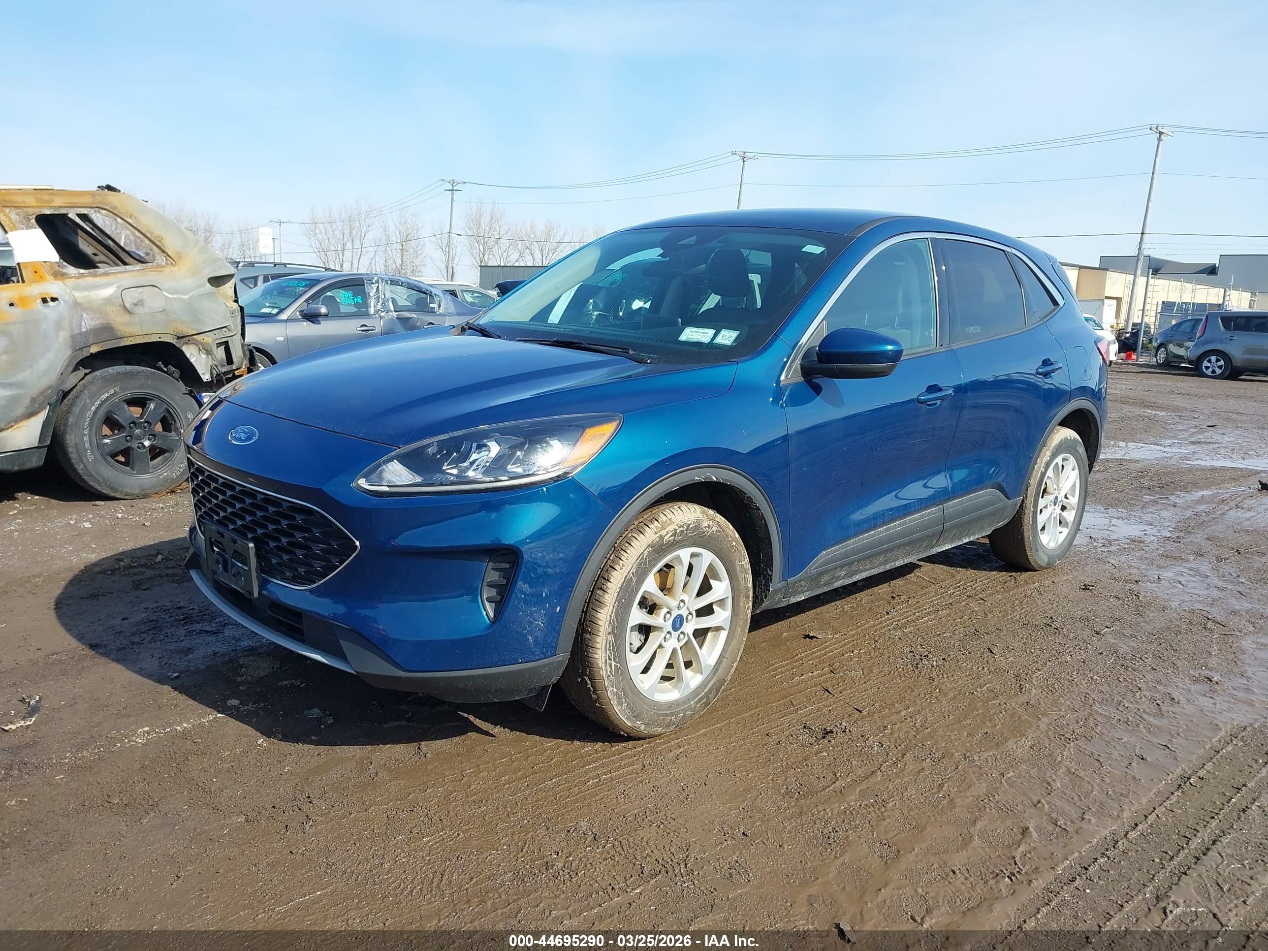 FORD ESCAPE image 2
