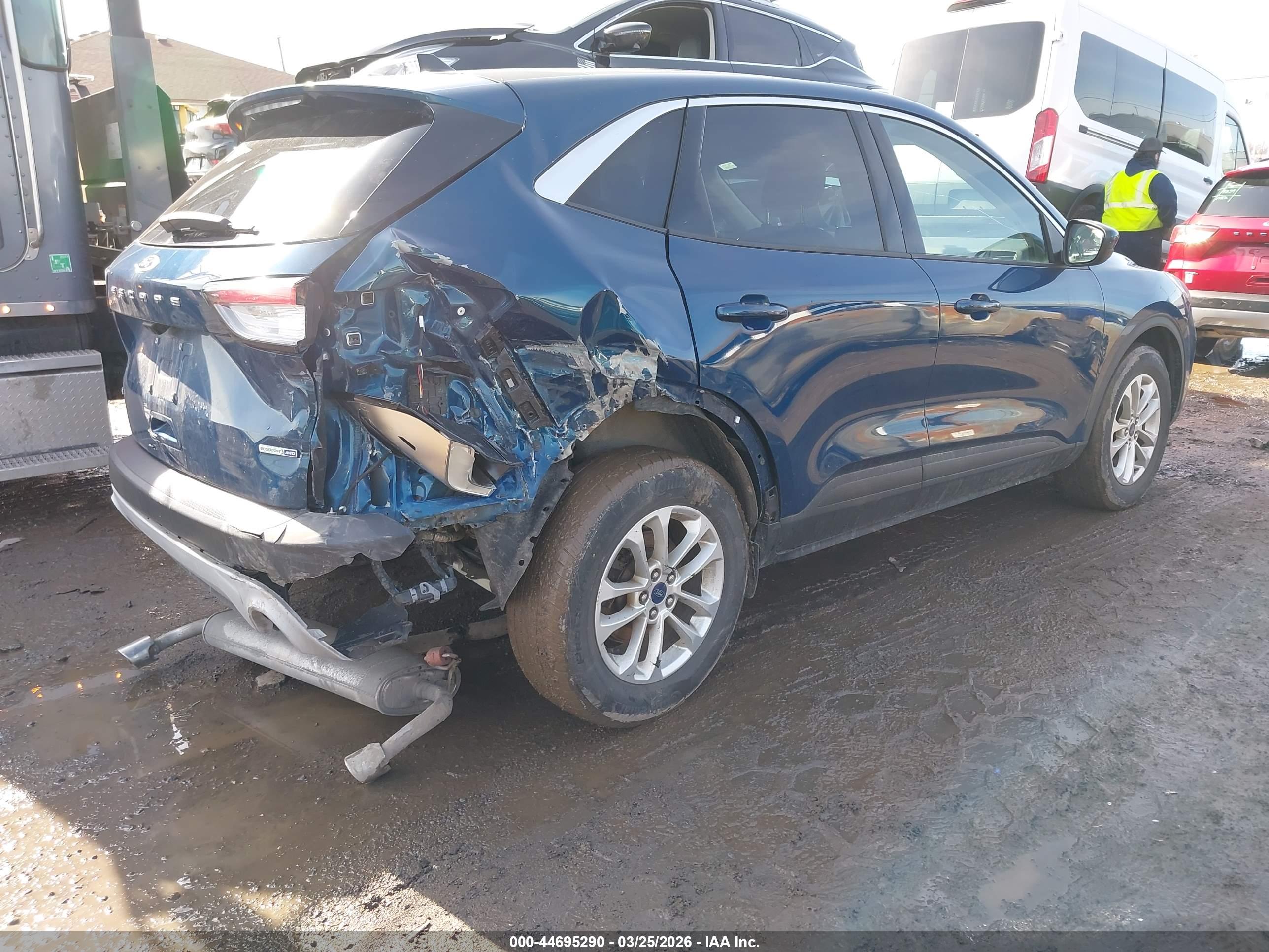FORD ESCAPE image 4