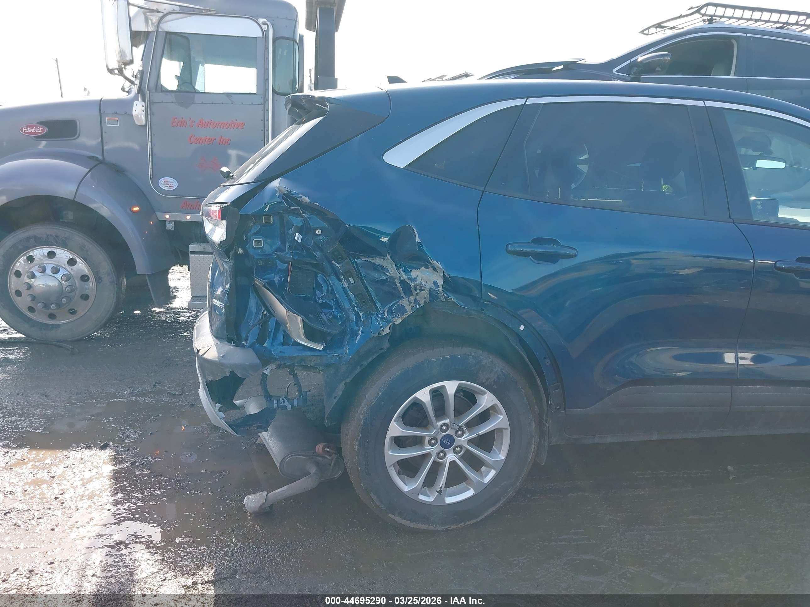 FORD ESCAPE image 6