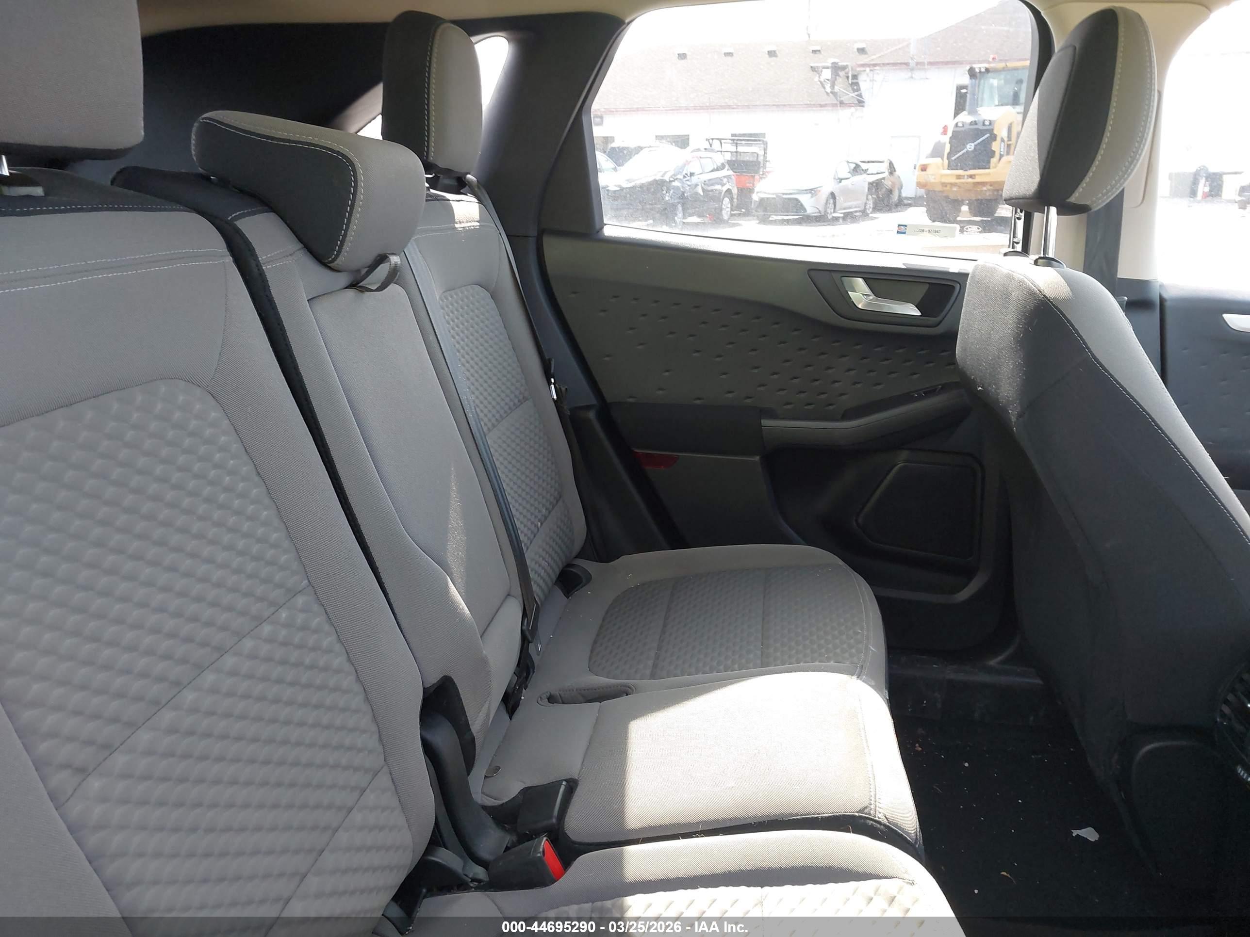 FORD ESCAPE image 8