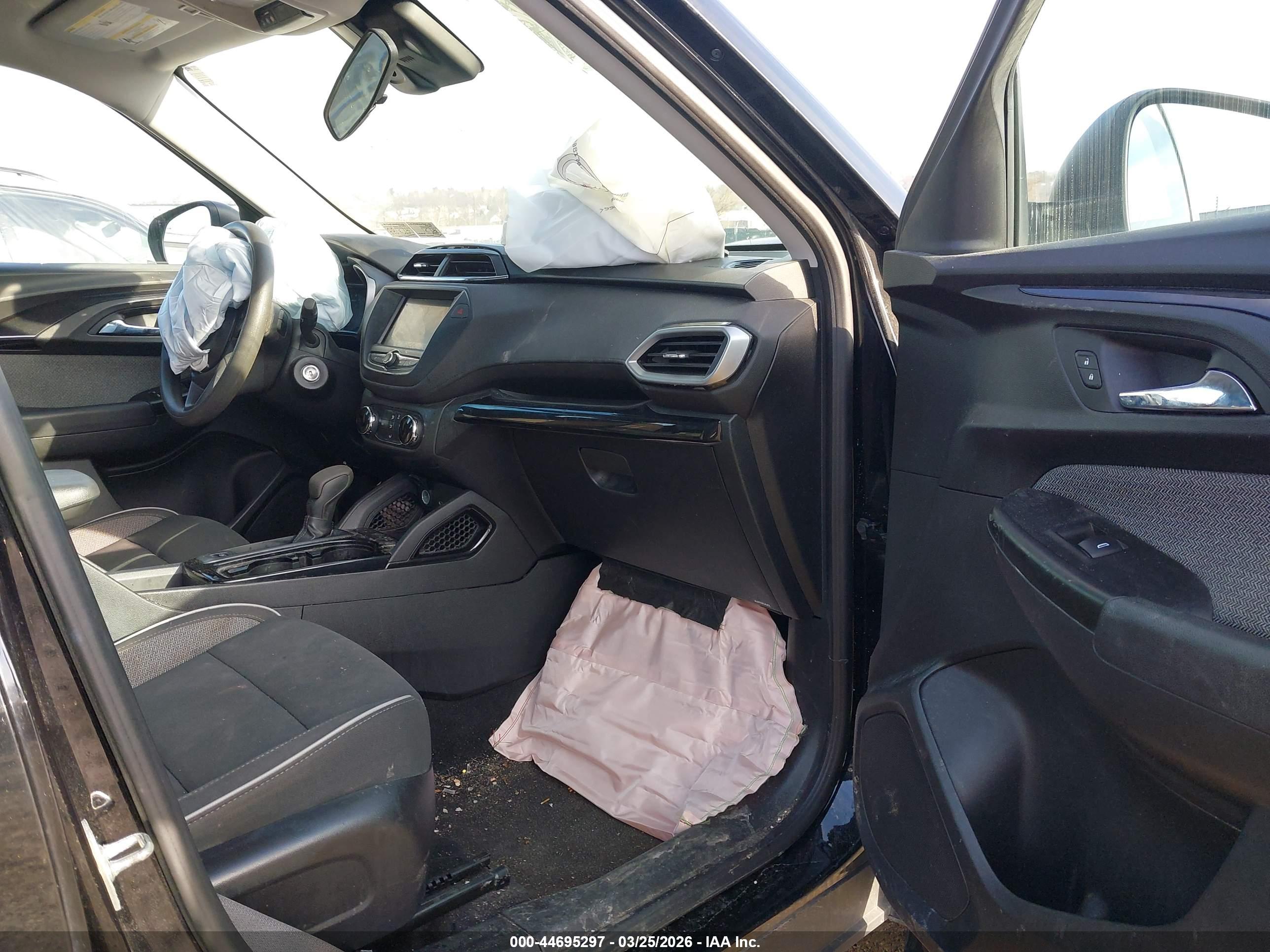 CHEVROLET TRAILBLAZER image 5