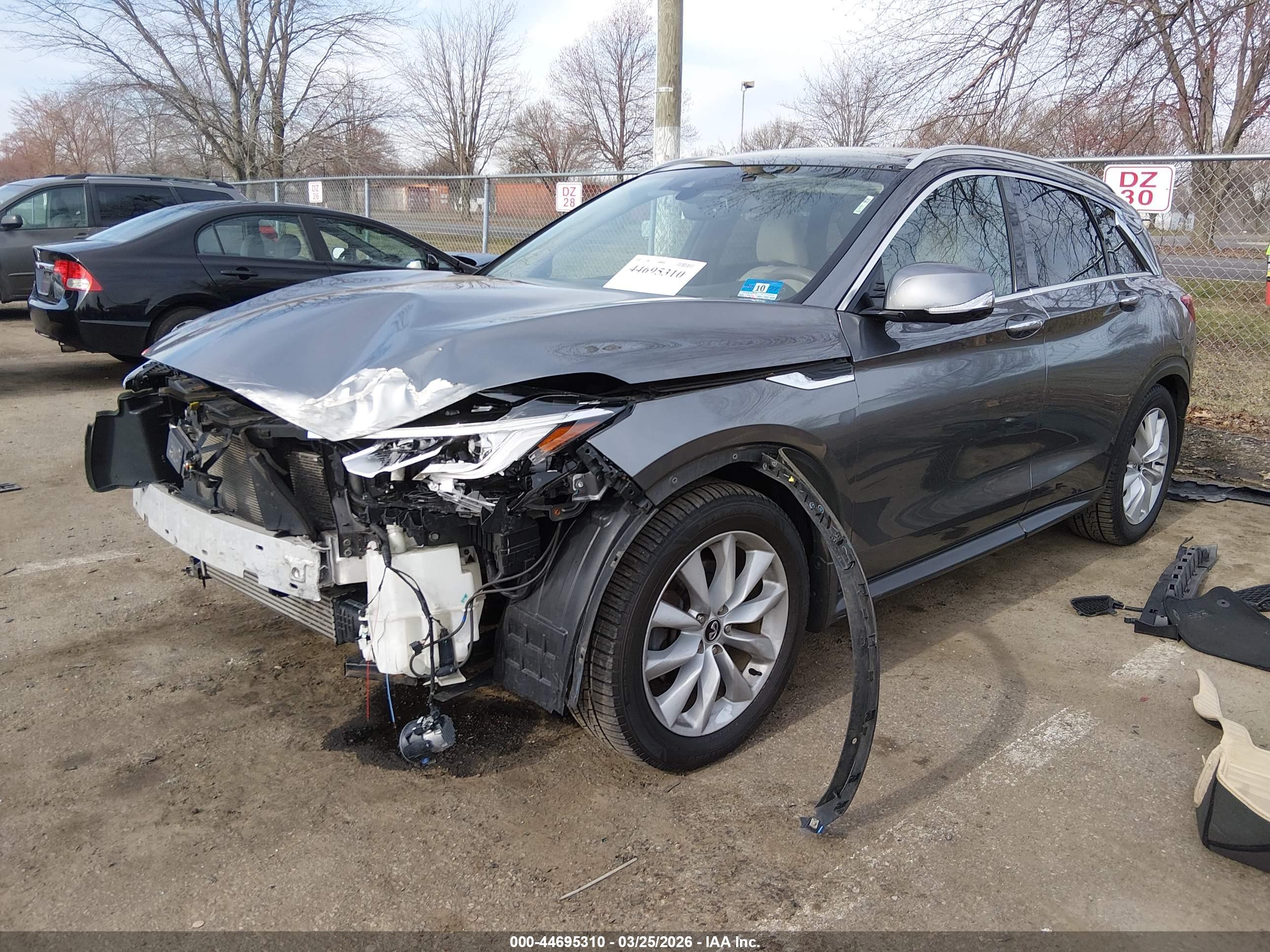INFINITI QX50 image 2