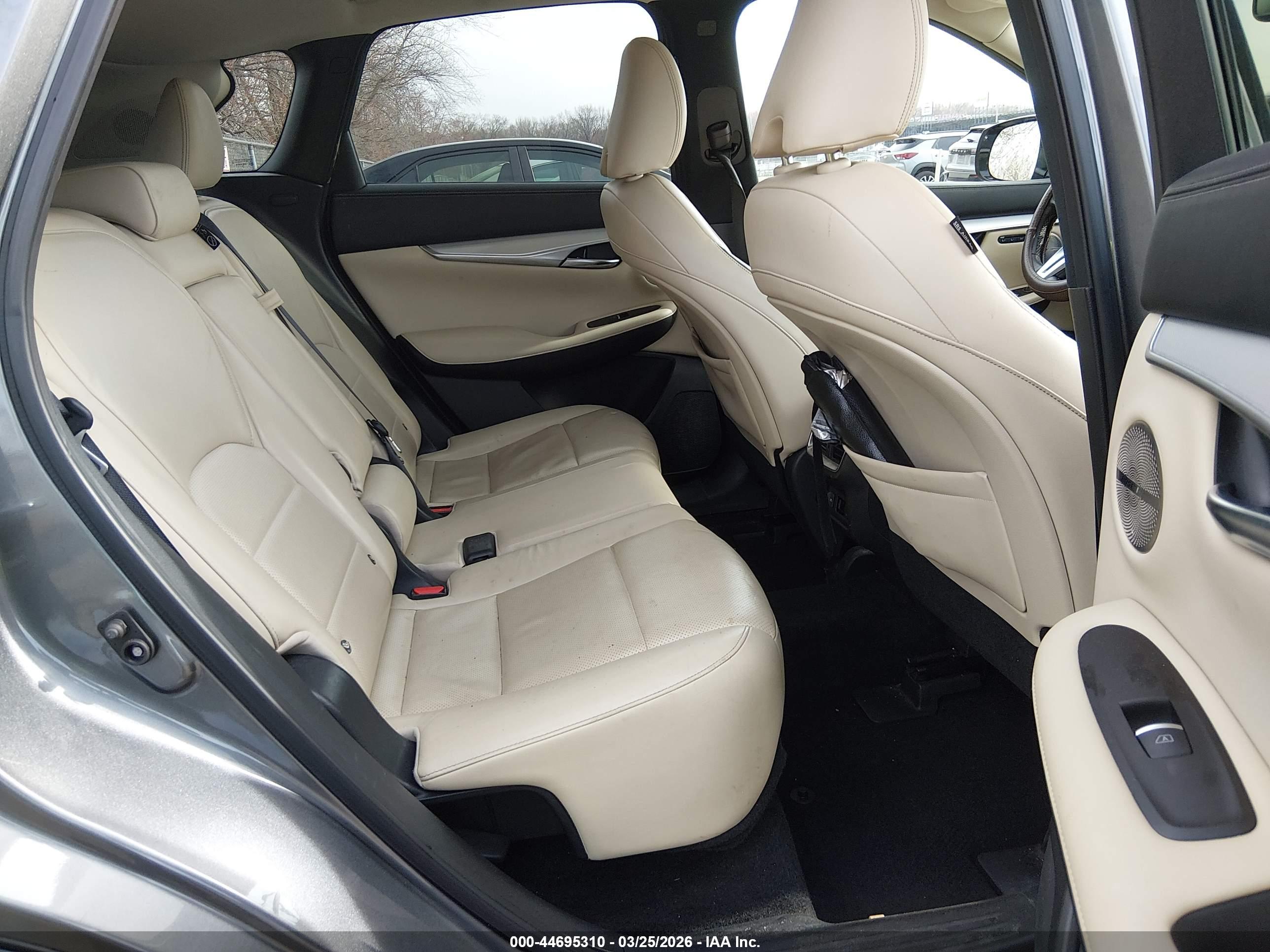 INFINITI QX50 image 8