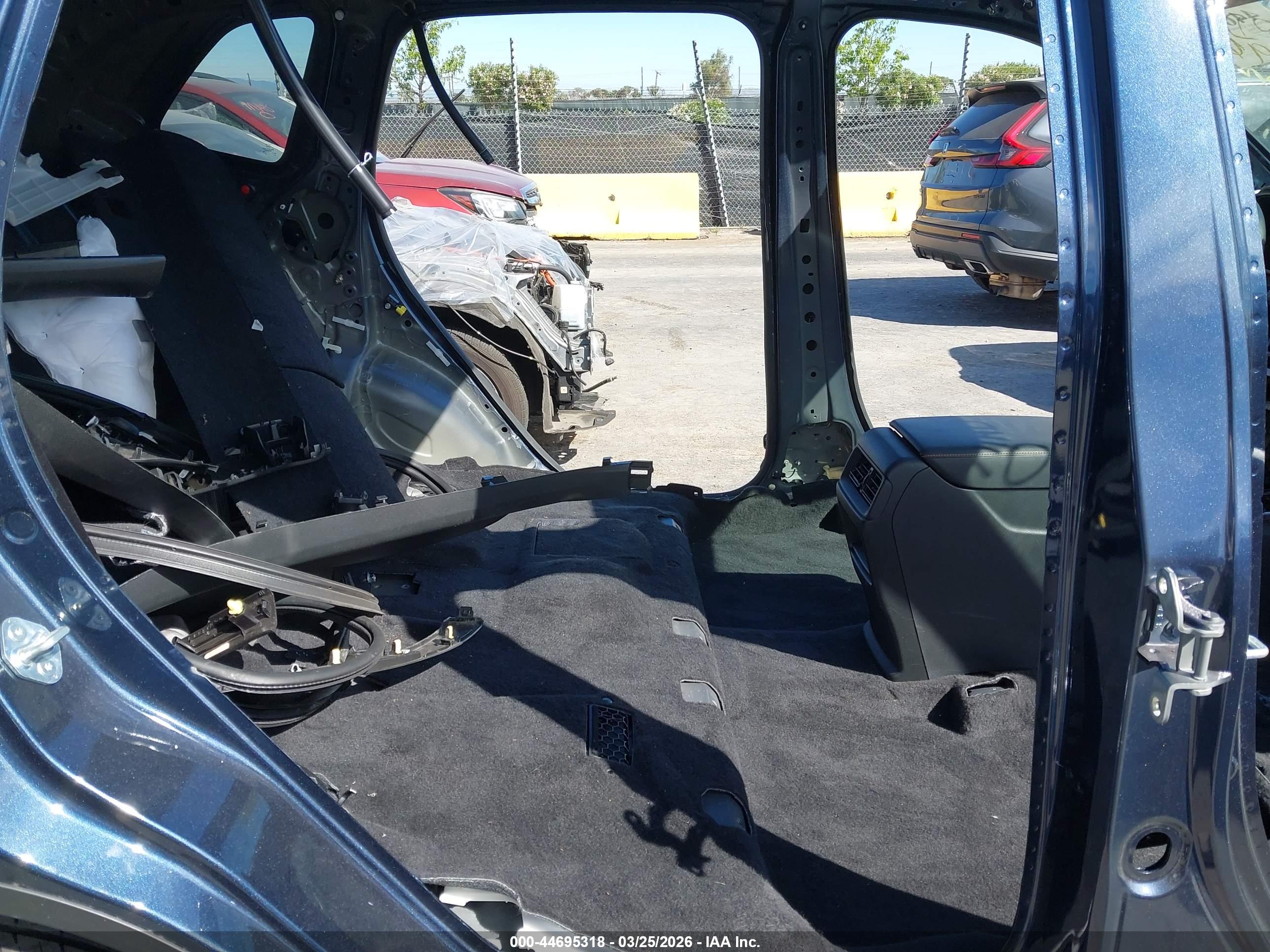 HONDA CR-V image 8