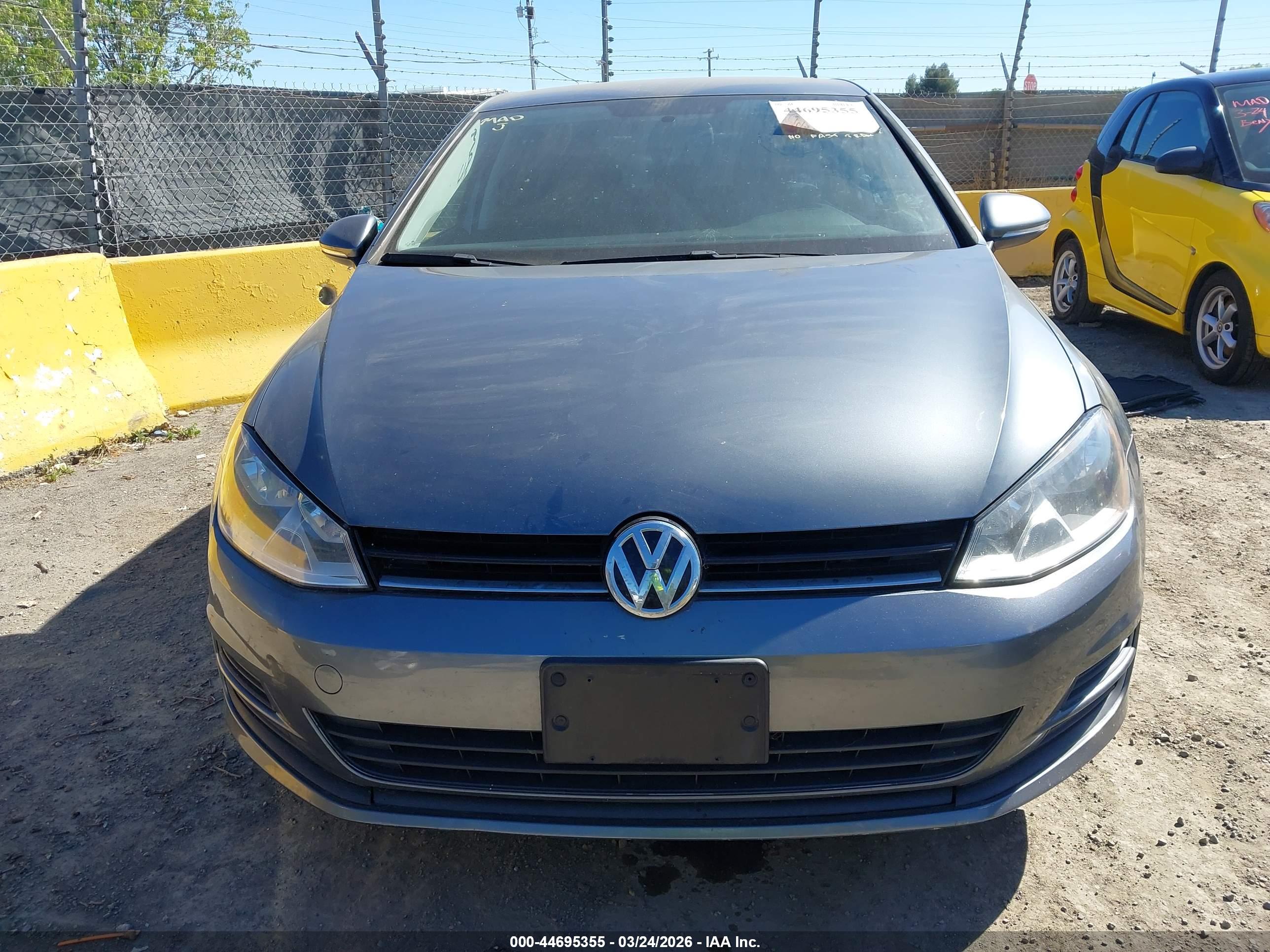VOLKSWAGEN GOLF image 6