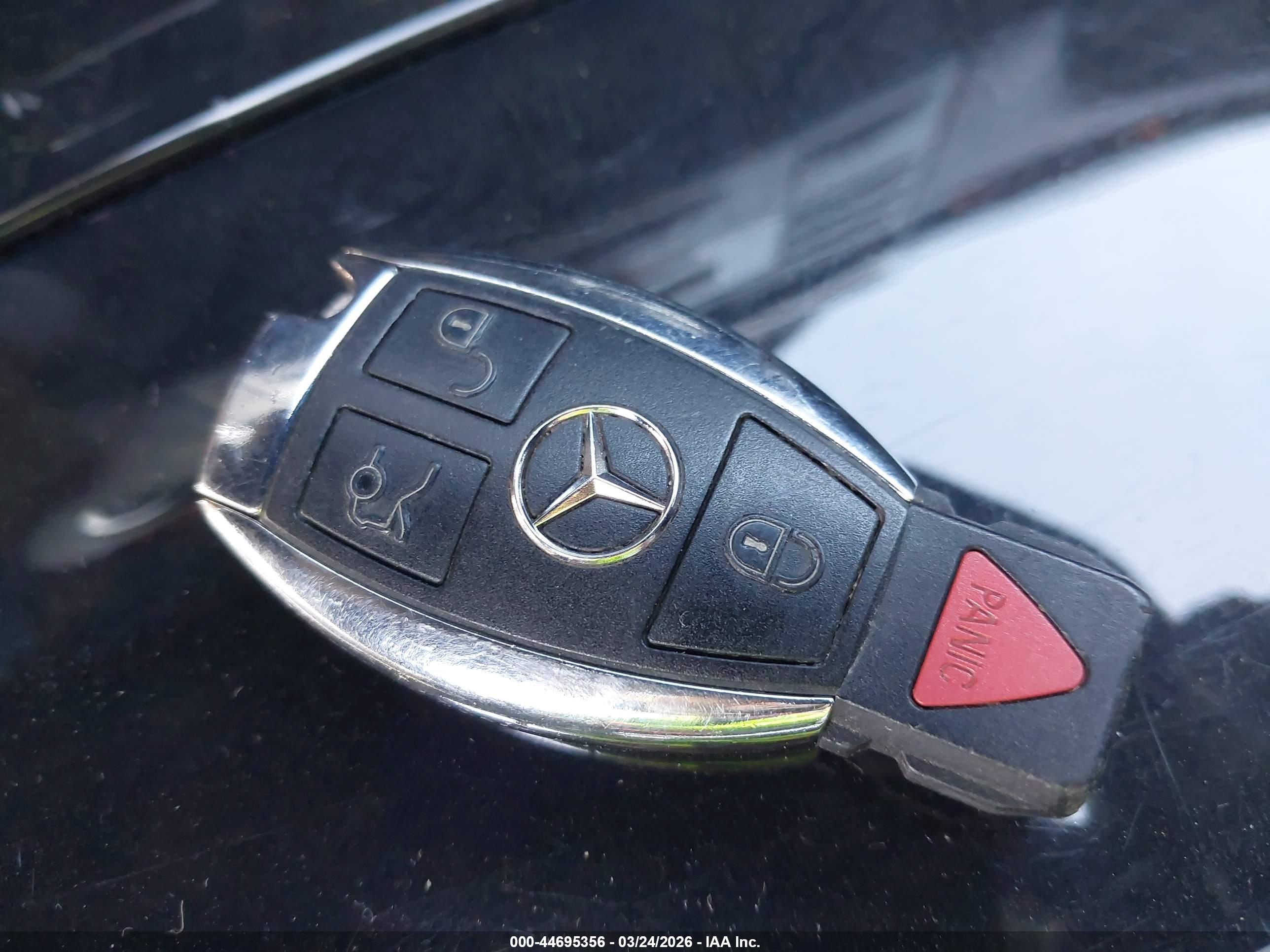 MERCEDES-BENZ E image 11