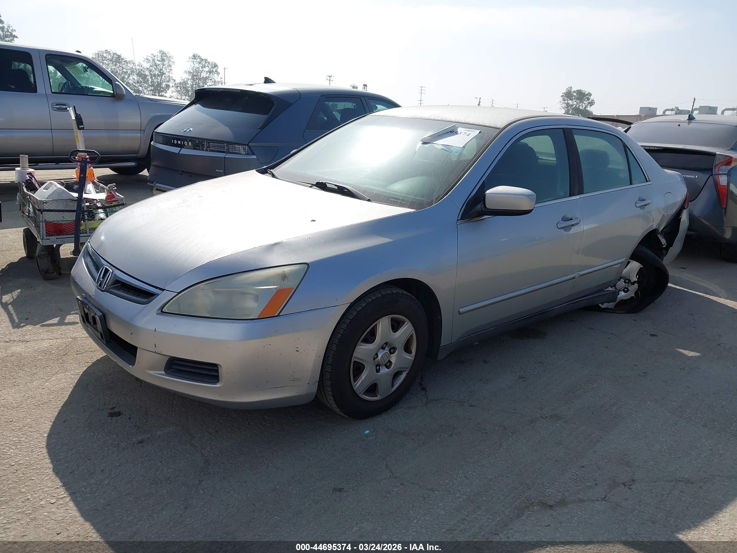 HONDA ACCORD image 2