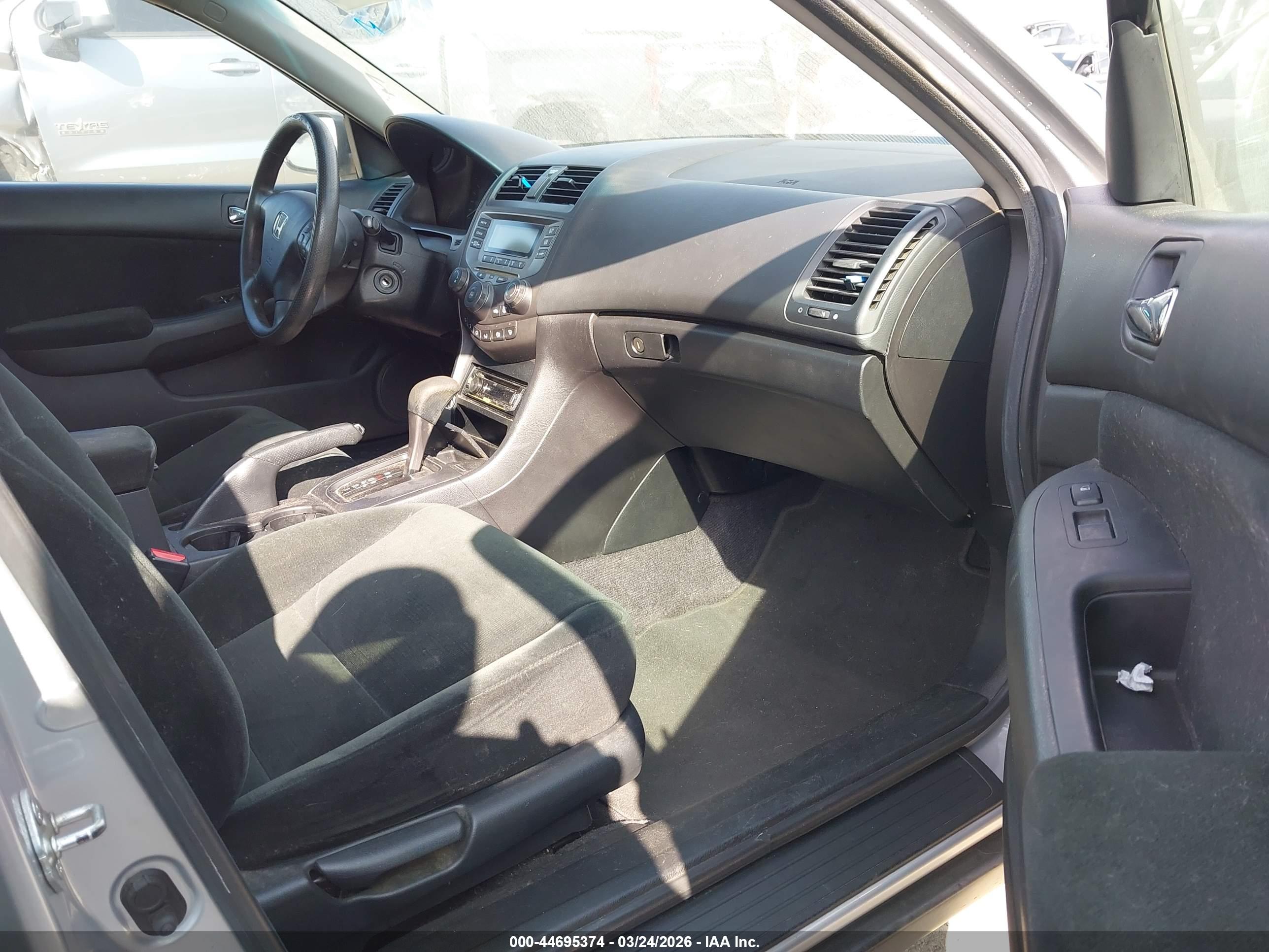 HONDA ACCORD image 5