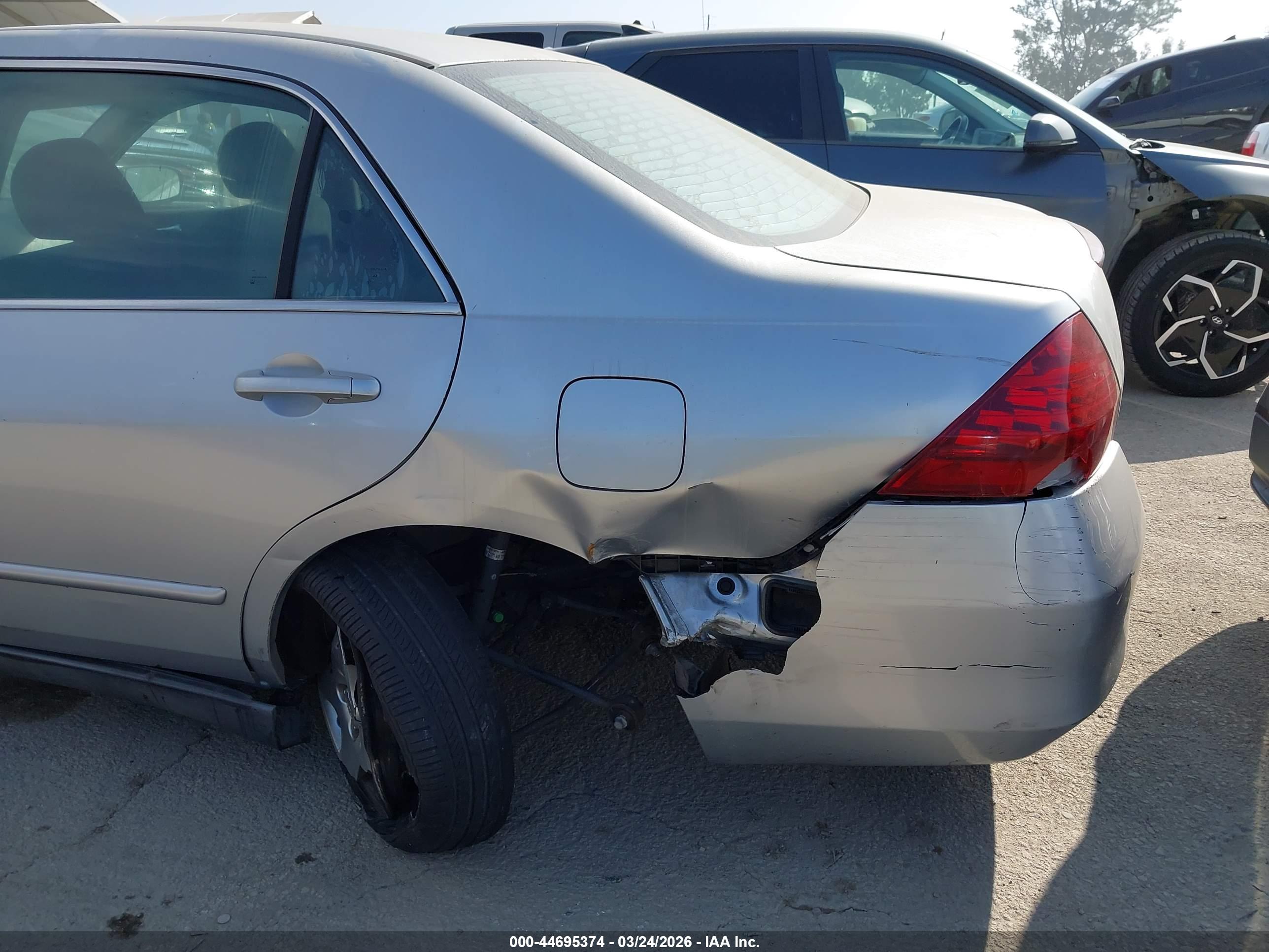 HONDA ACCORD image 6