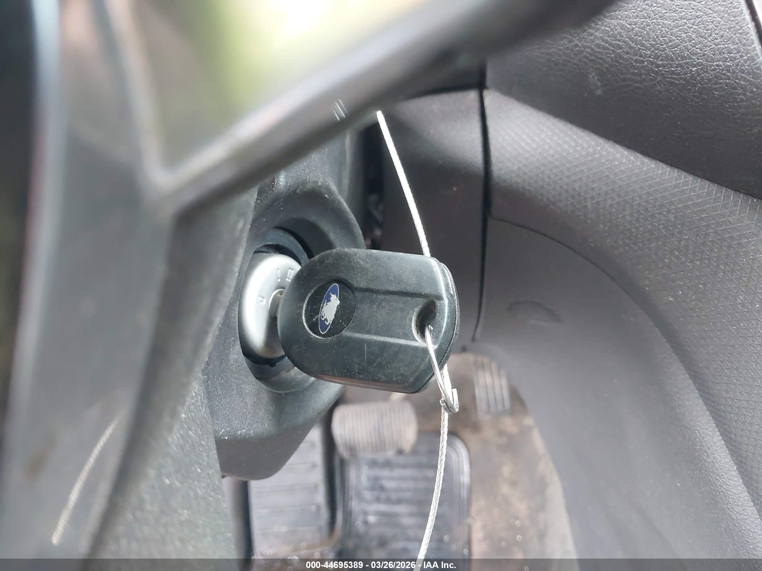 FORD TRANSIT image 11