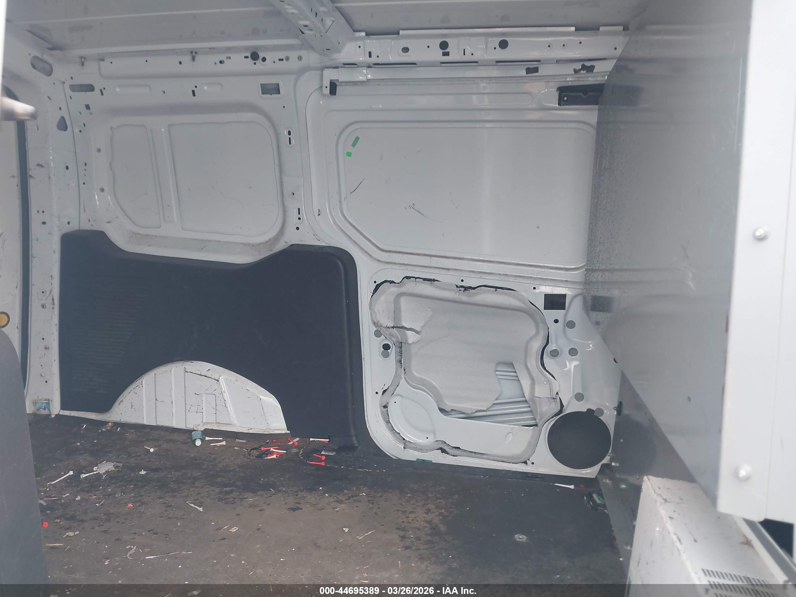 FORD TRANSIT image 8