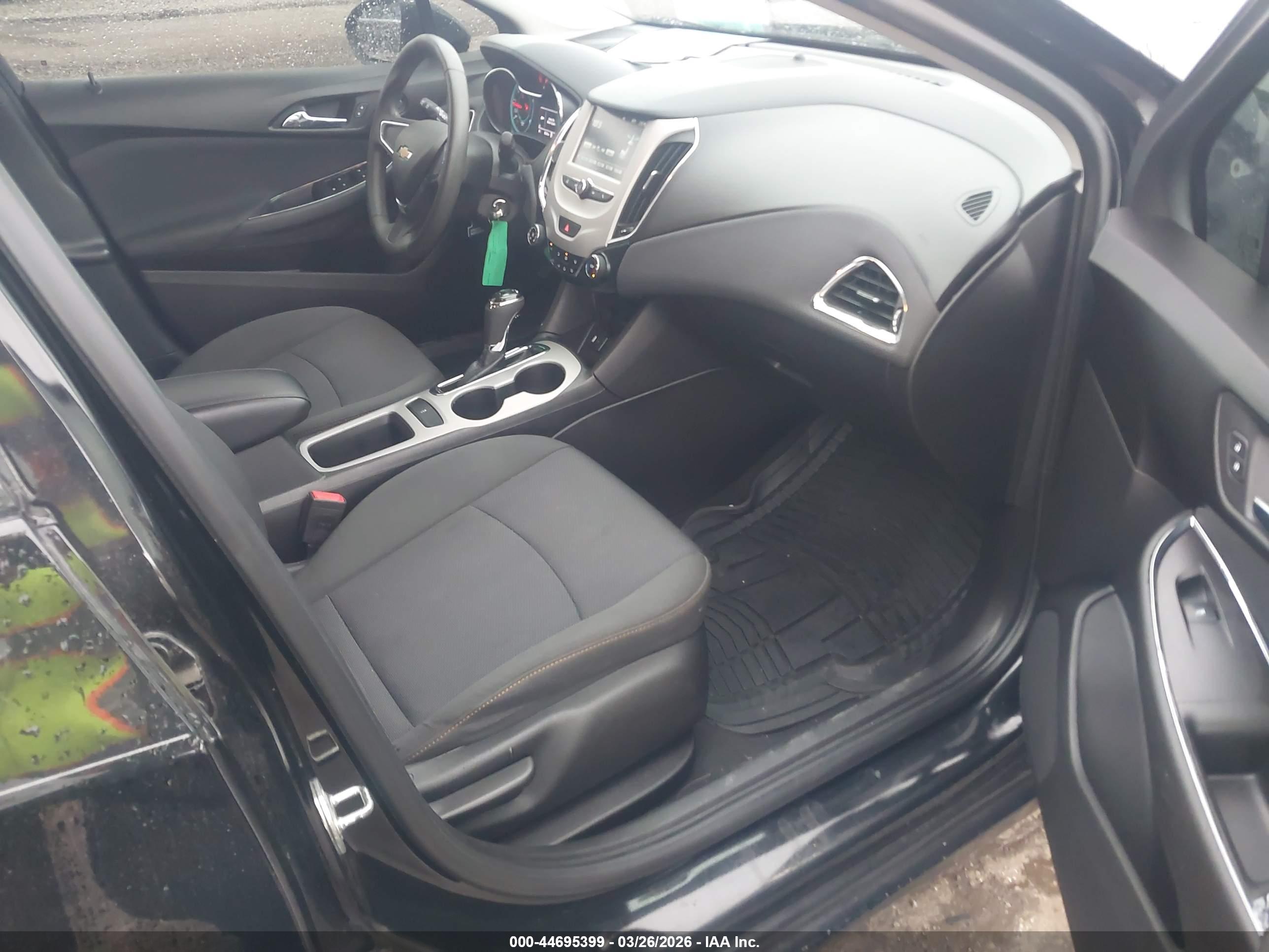 CHEVROLET CRUZE image 5