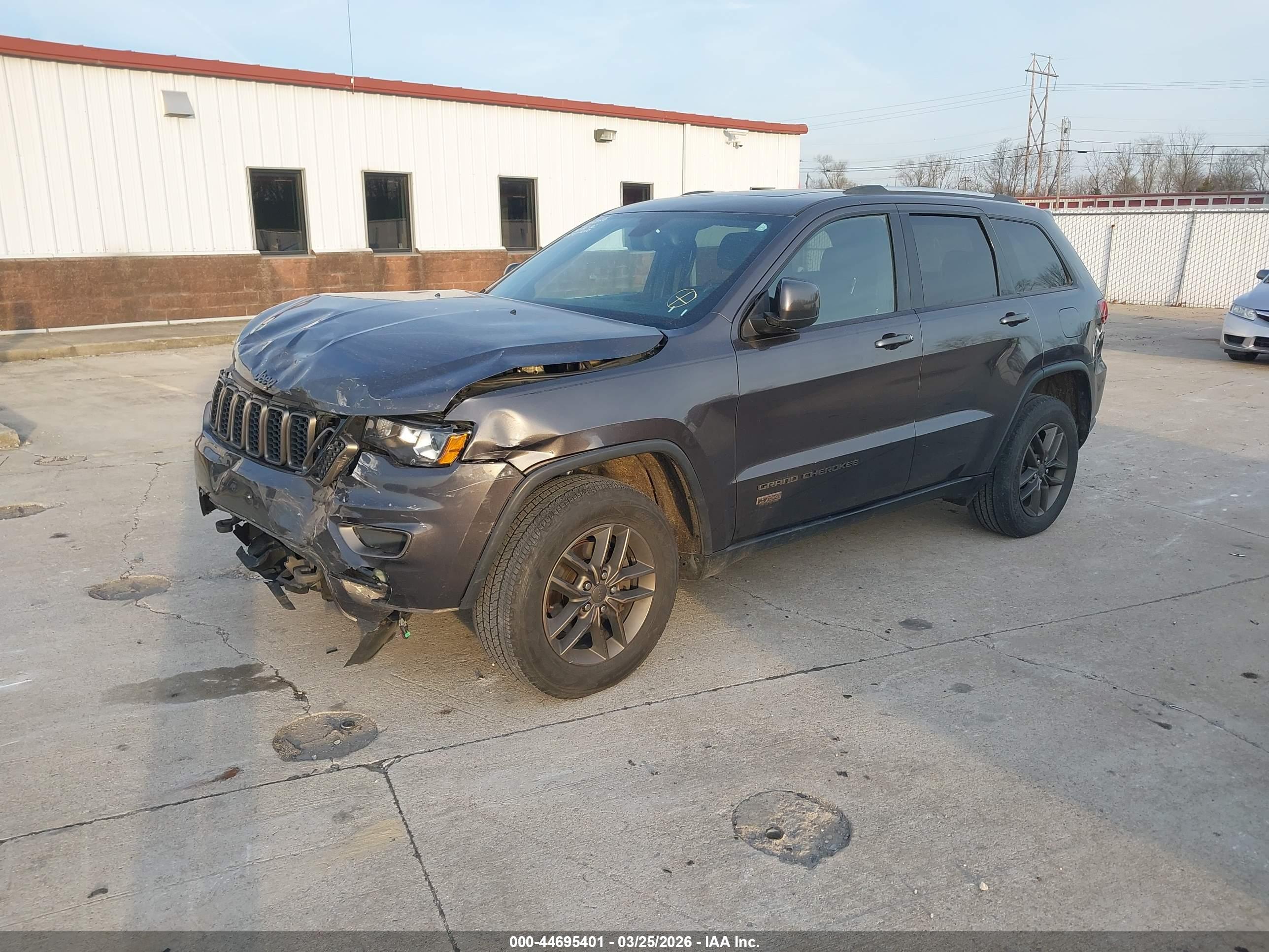 JEEP GRAND image 2