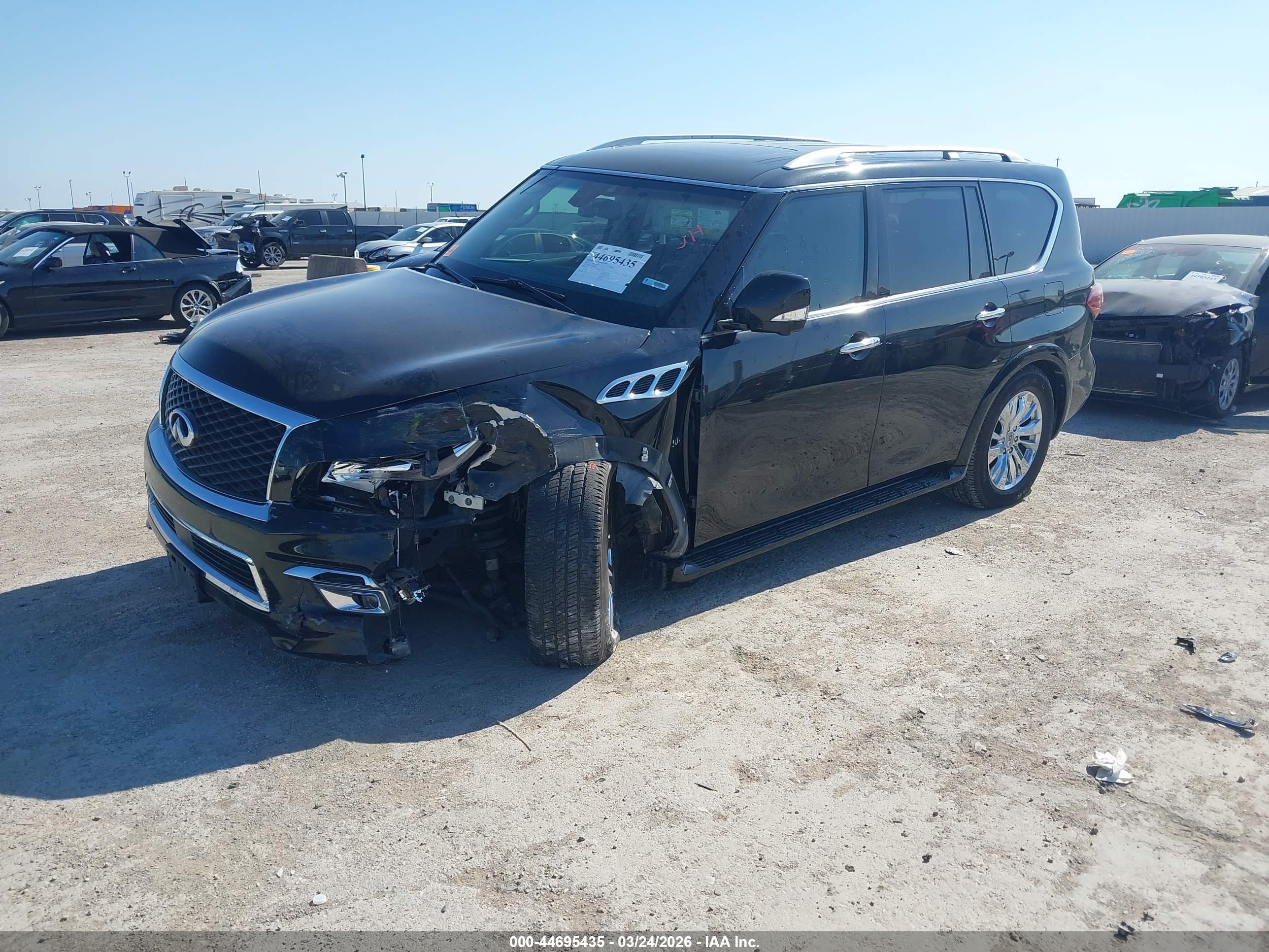 INFINITI QX80 image 2