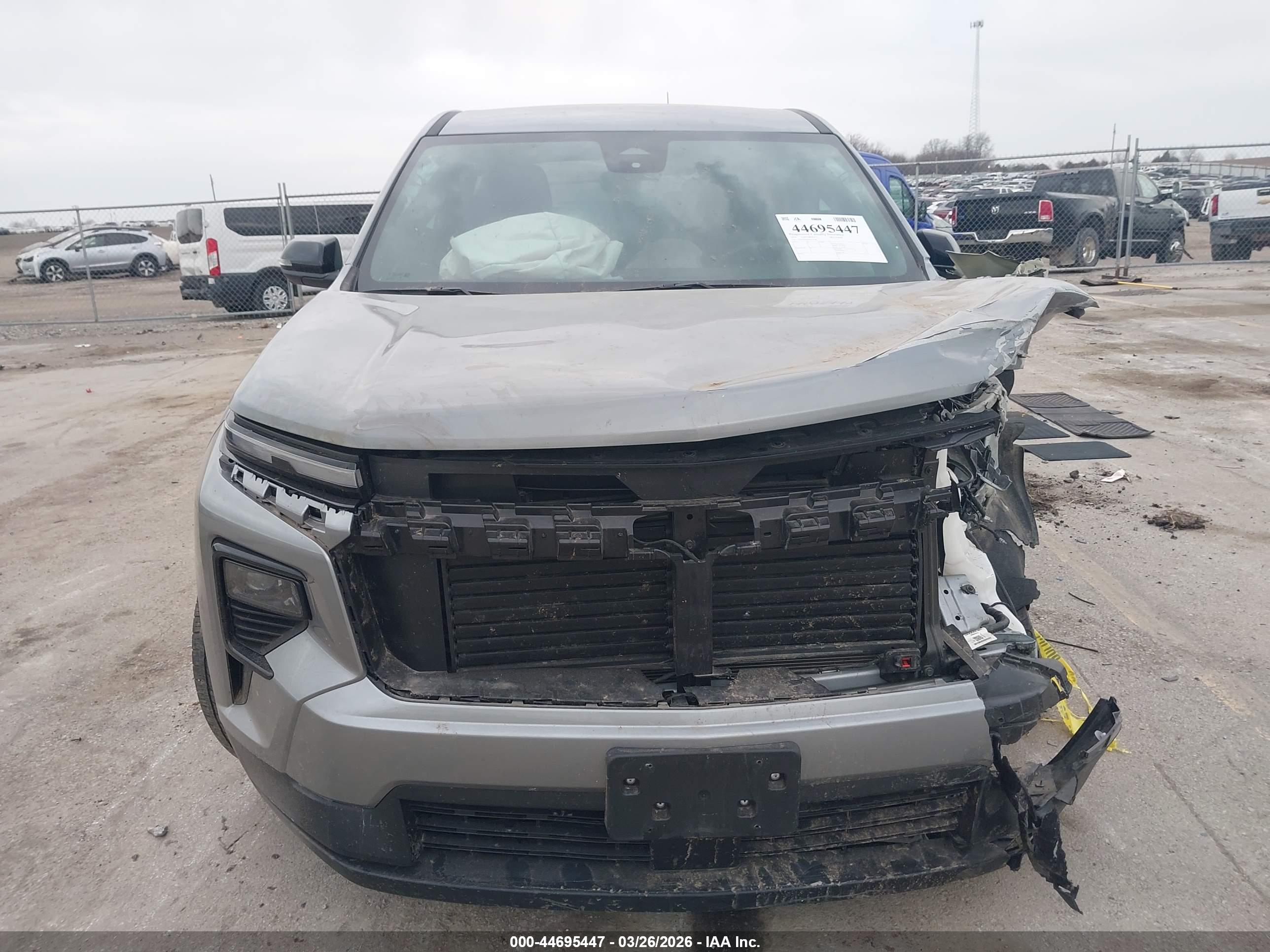CHEVROLET TRAVERSE image 6