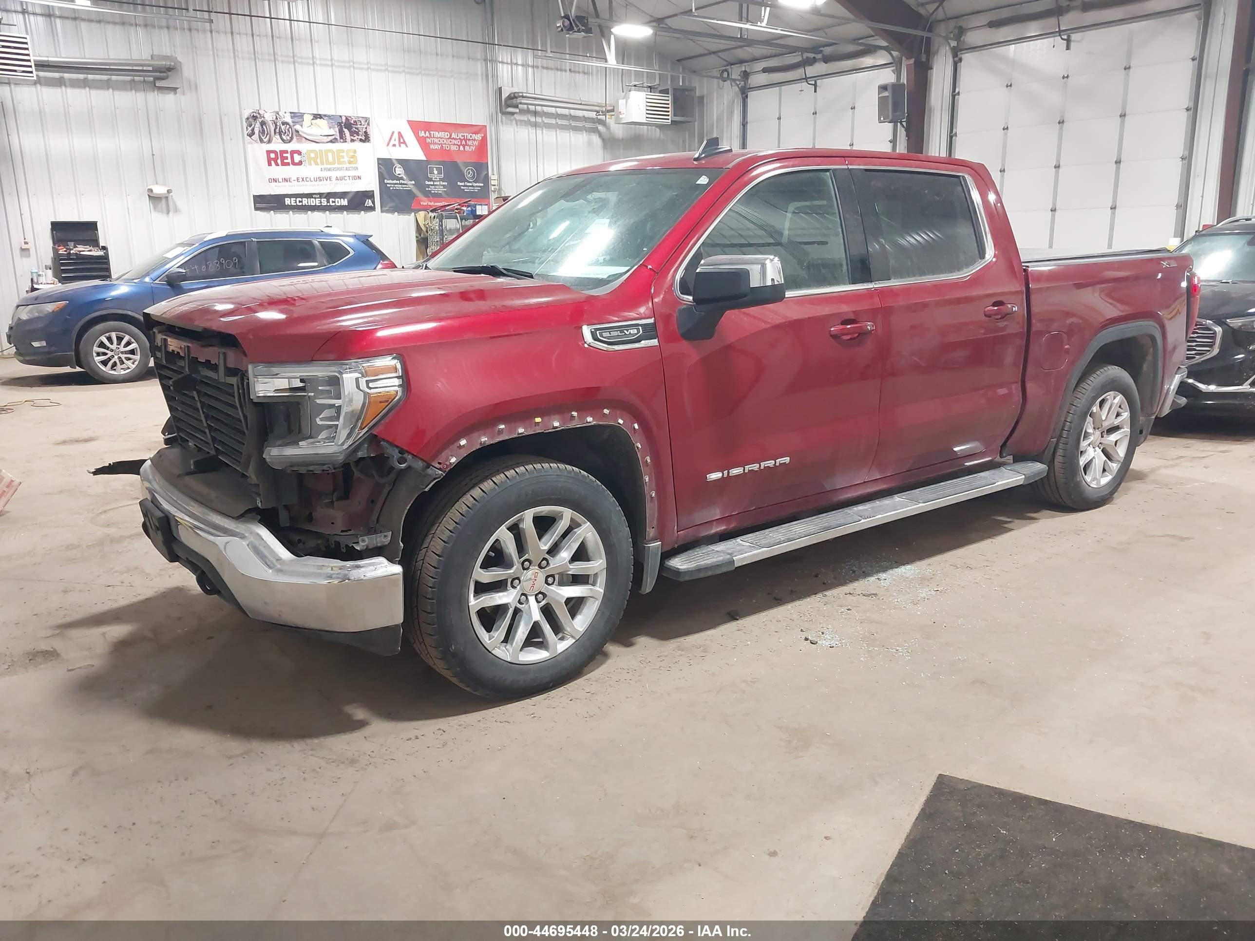 GMC SIERRA image 2